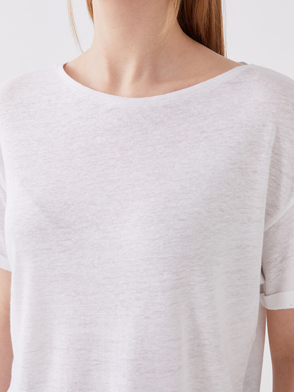 Beyaz Bisiklet Yaka Düz Kısa Kollu Kadın Tişört-2