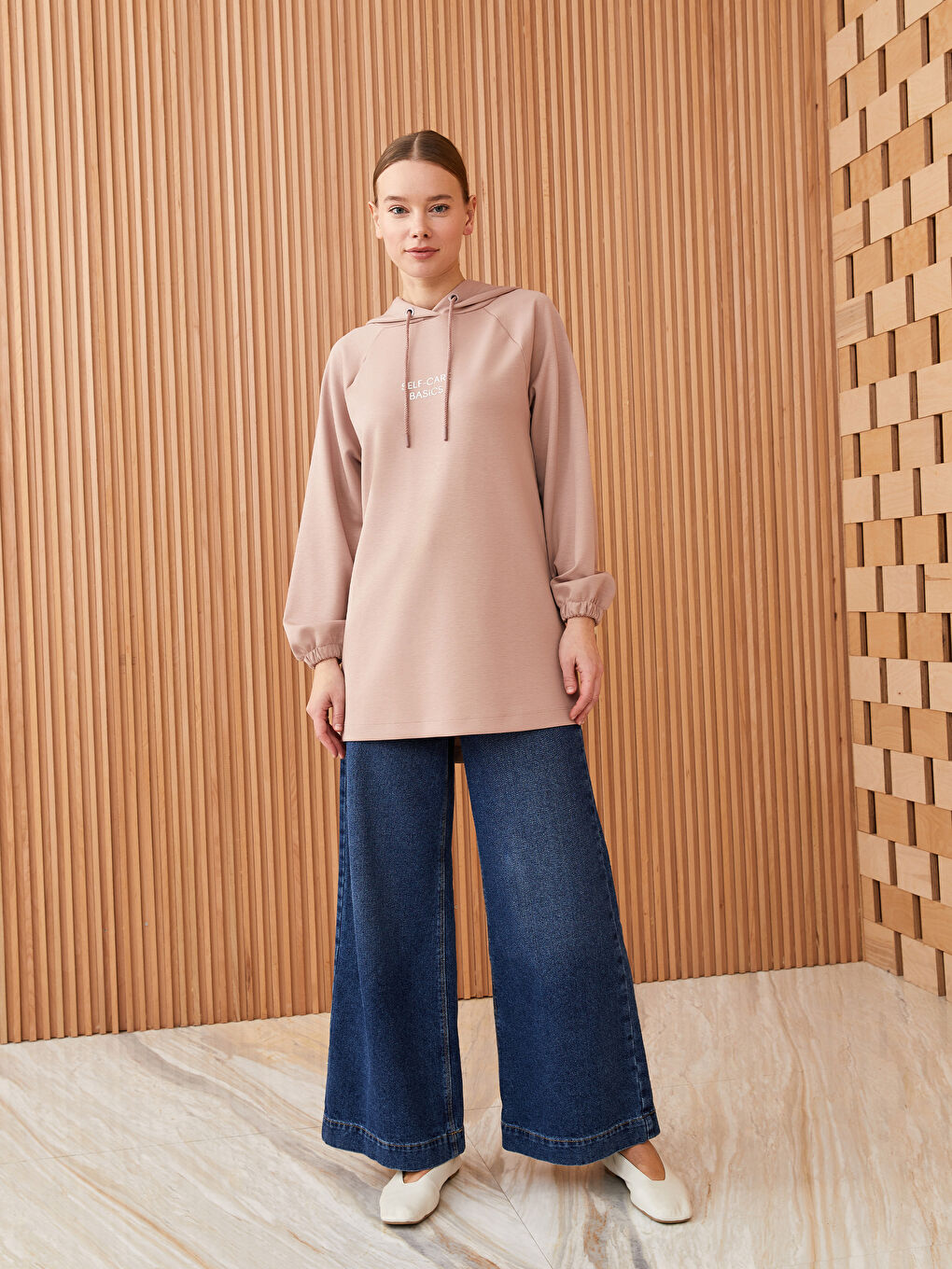 Pembe  Kapüşonlu Baskılı Uzun Kollu Kadın Tunik-2