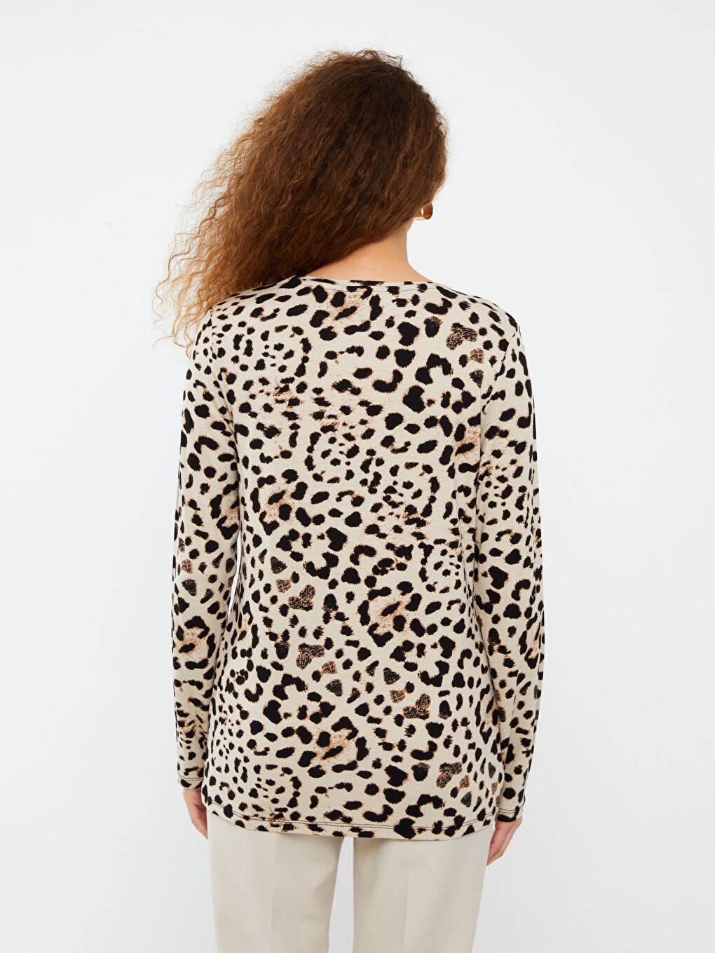 Bej Bisiklet Yaka Desenli Uzun Kollu Kadın Tişört-4