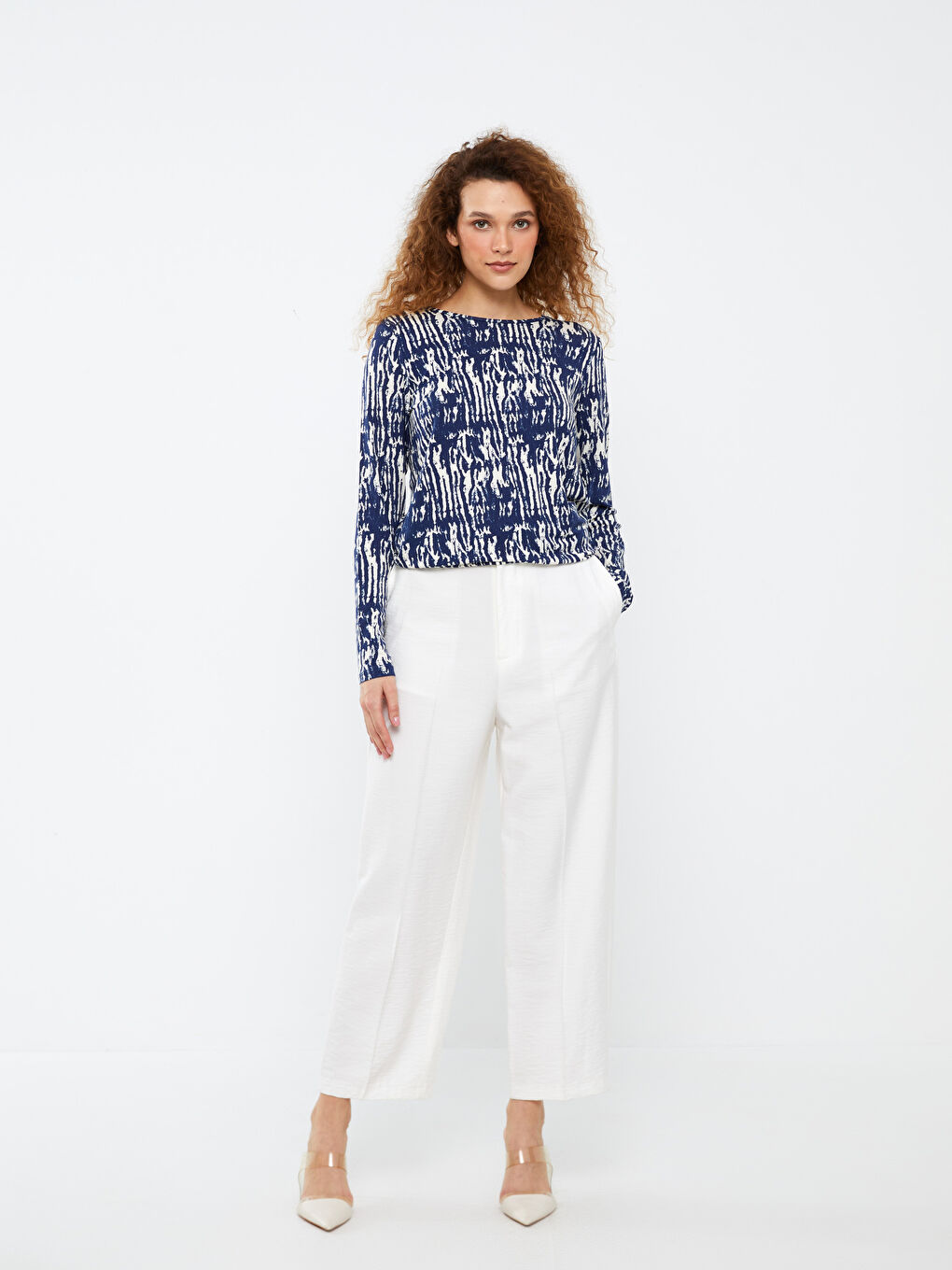 LCWAIKIKI Classic Crew Neck Patterned Long Sleeve Women's T-Shirt -S3EF71Z8-LSJ