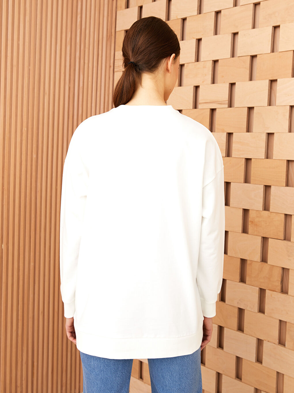 Әйелдерге арналған ұзын жеңді кестеленген дөңгелек жағалы свитшот туника-4