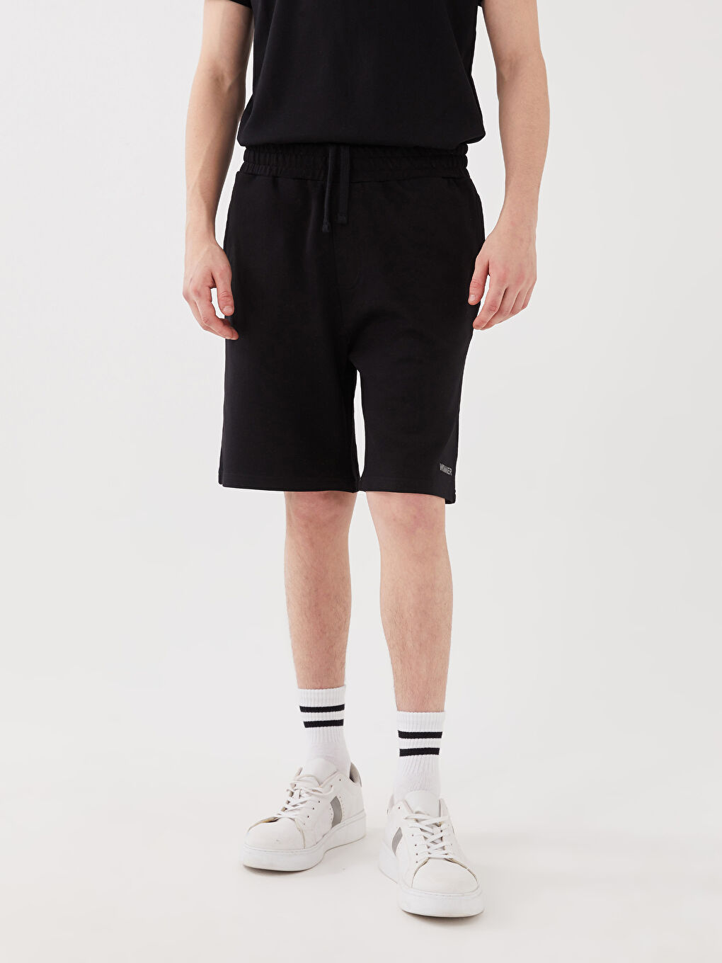 Siyah Standart Kalıp Erkek Bermuda Şort-3