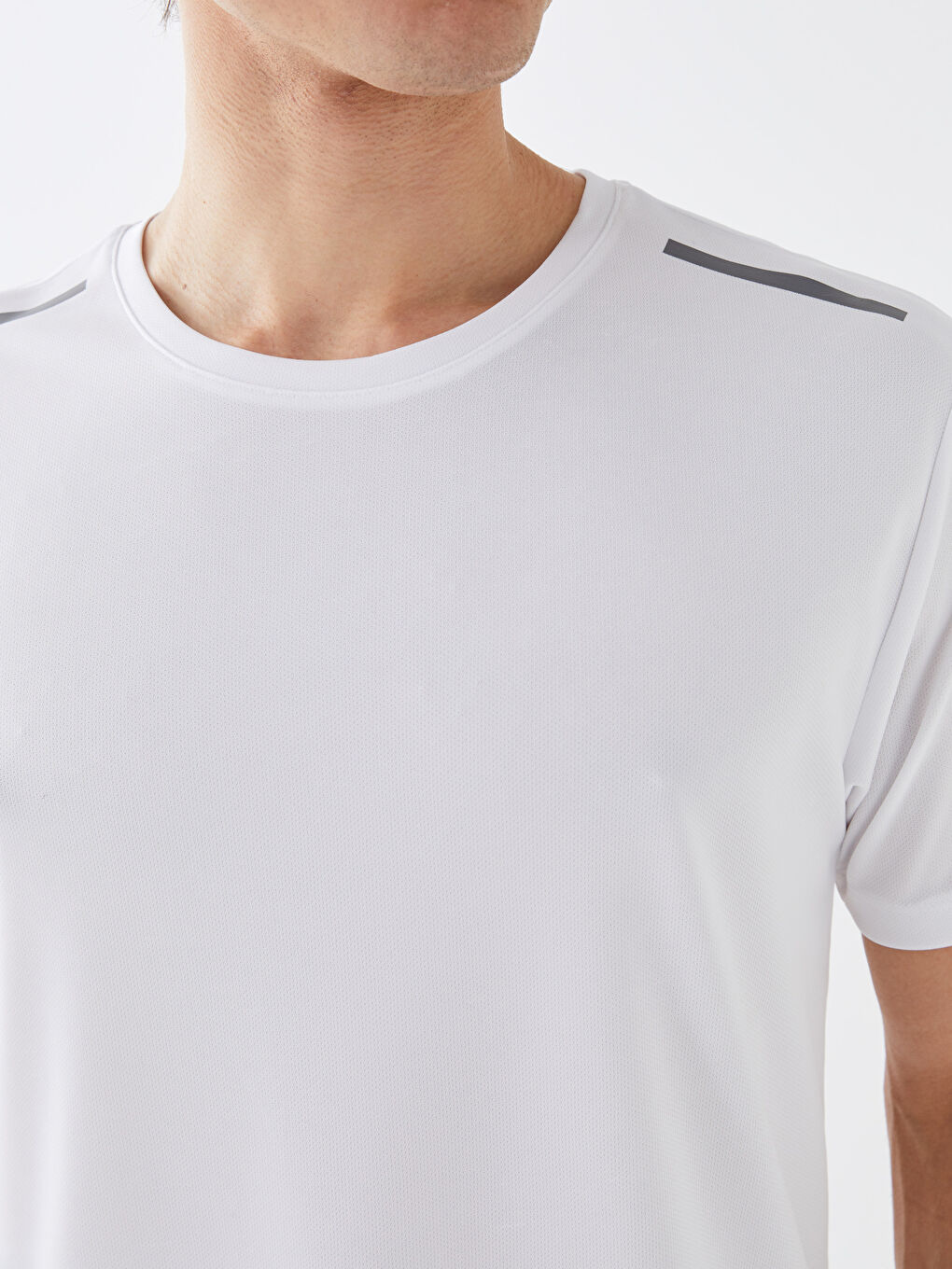 Beyaz Bisiklet Yaka Kısa Kollu Erkek Spor Tişört-3
