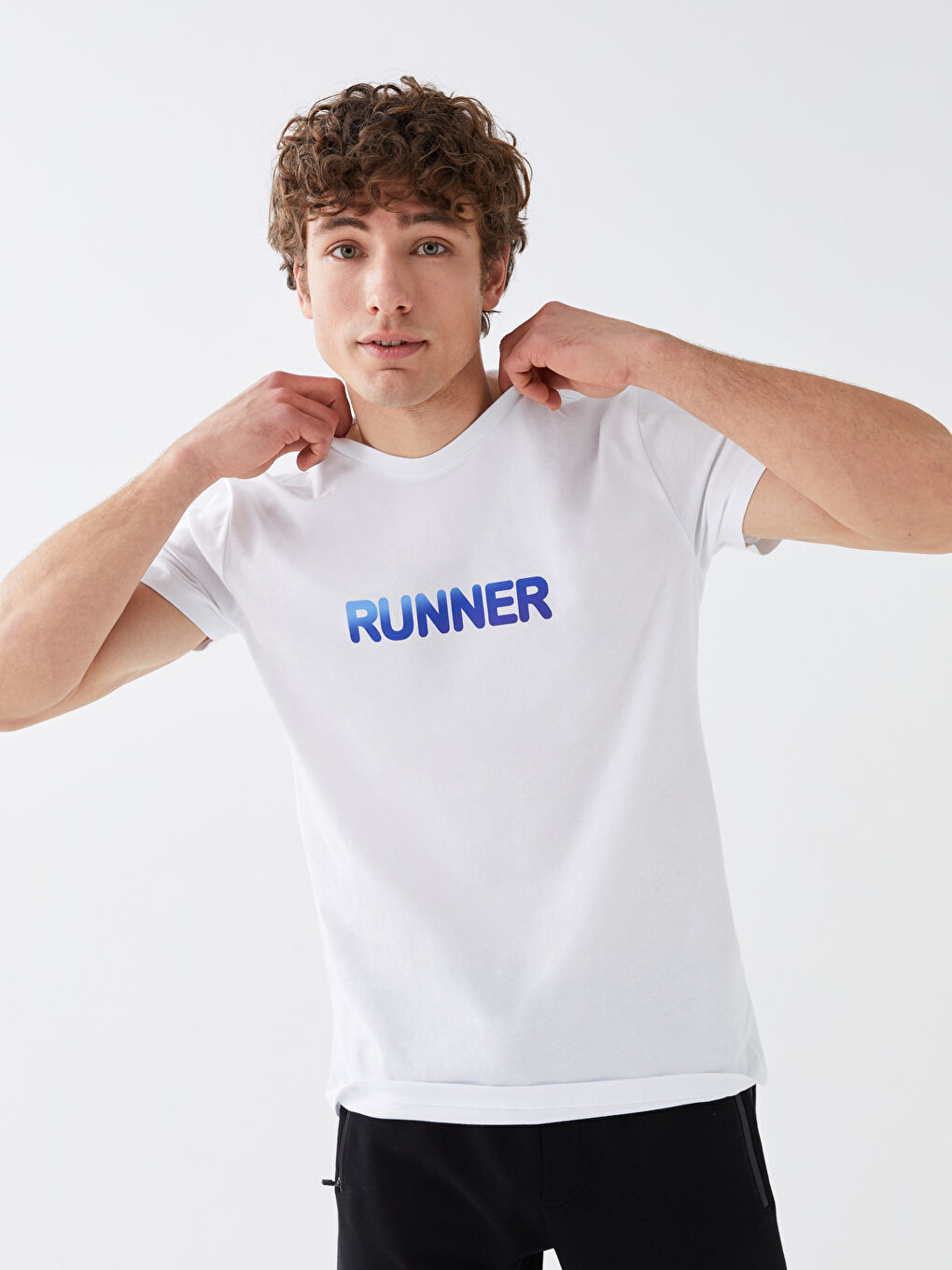 Beyaz Bisiklet Yaka Kısa Kollu Baskılı Penye Erkek Tişört-2