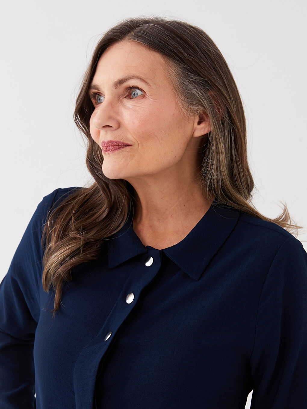 Abaya Droite à Col de Chemise et Manches Longues pour Femmes-2