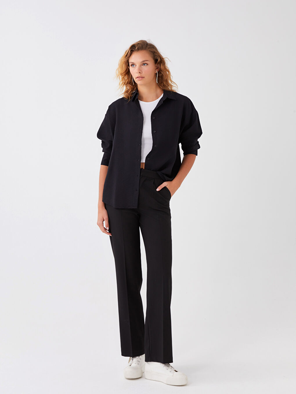 Siyah Standart Fit Düz Krep Kadın Pantolon