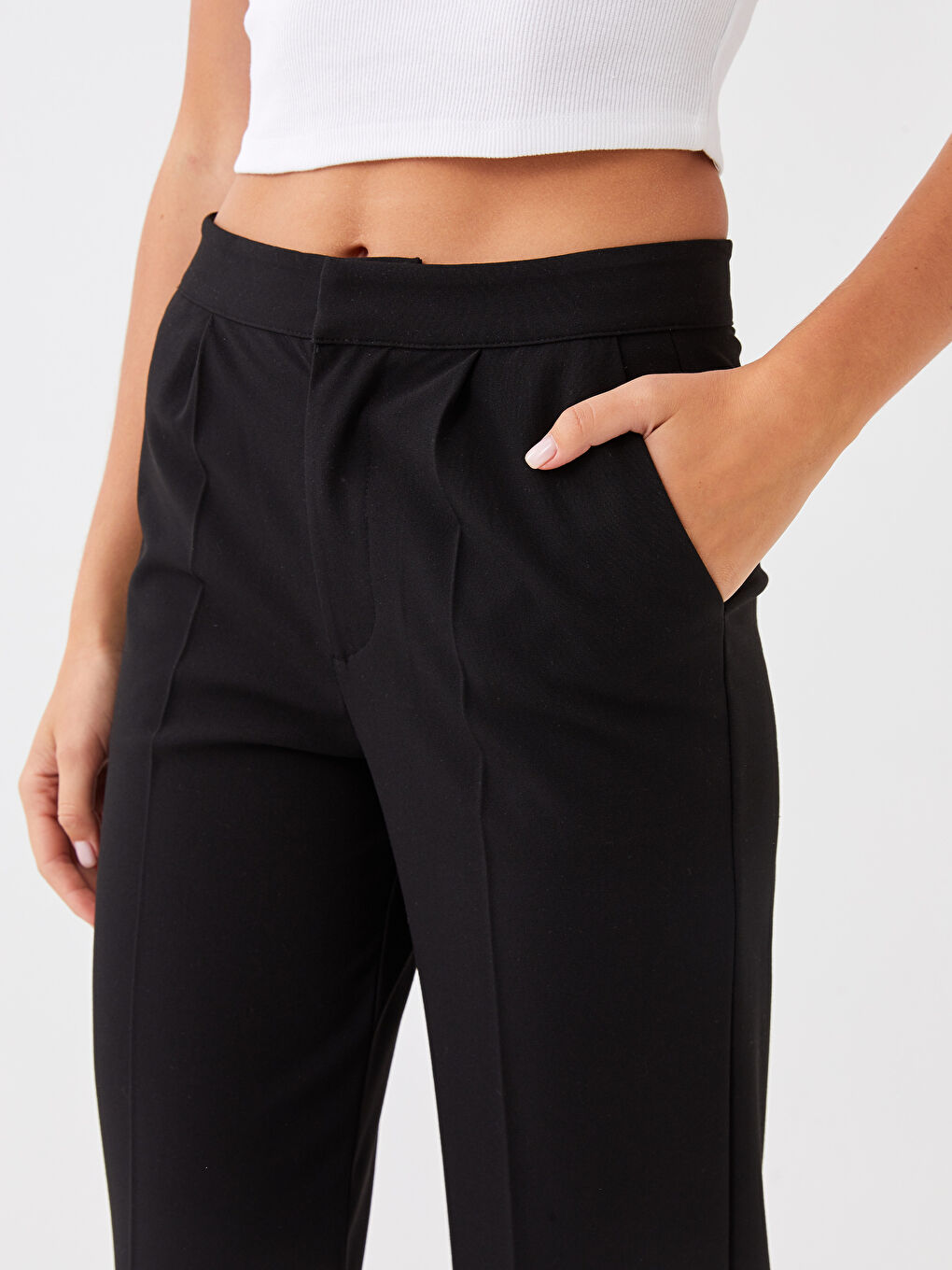 Siyah Standart Fit Düz Krep Kadın Pantolon-2