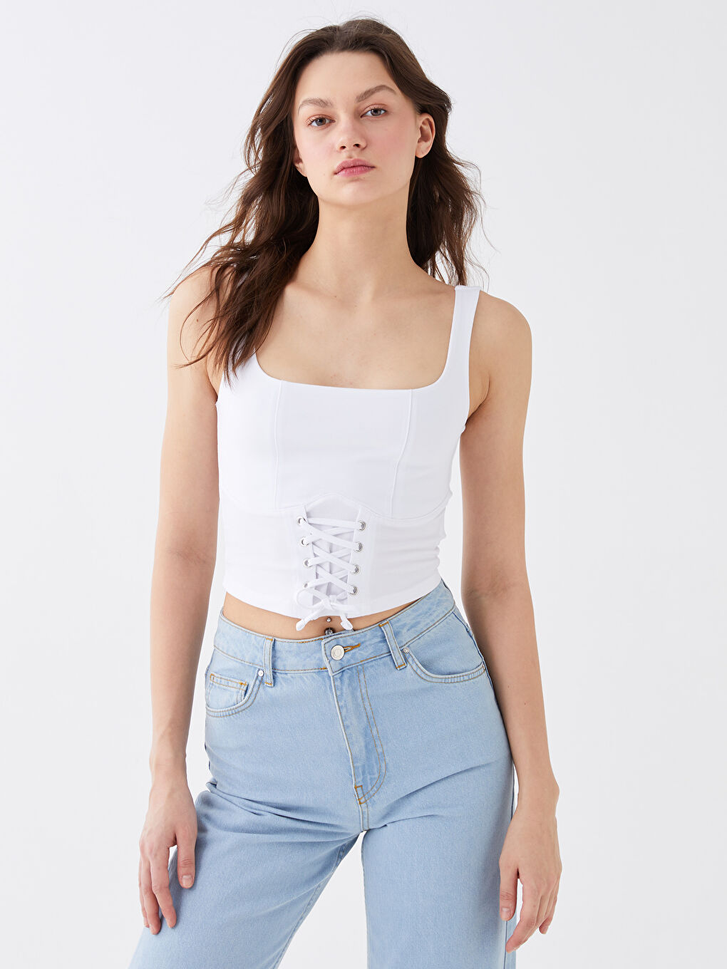 Beyaz U Yaka Düz Askılı Crop Kadın Büstiyer-1