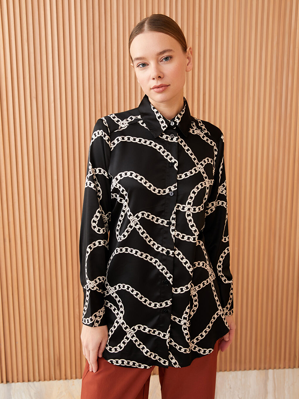 تونيك قميص ساتان منقوش للسيدات