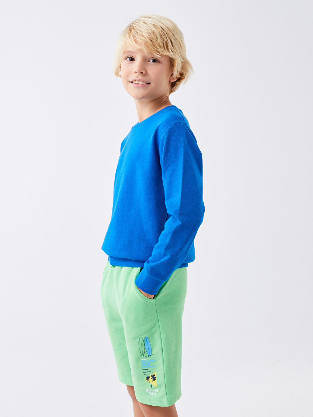 شورت للأولاد مطبوع بخصر مرن-2