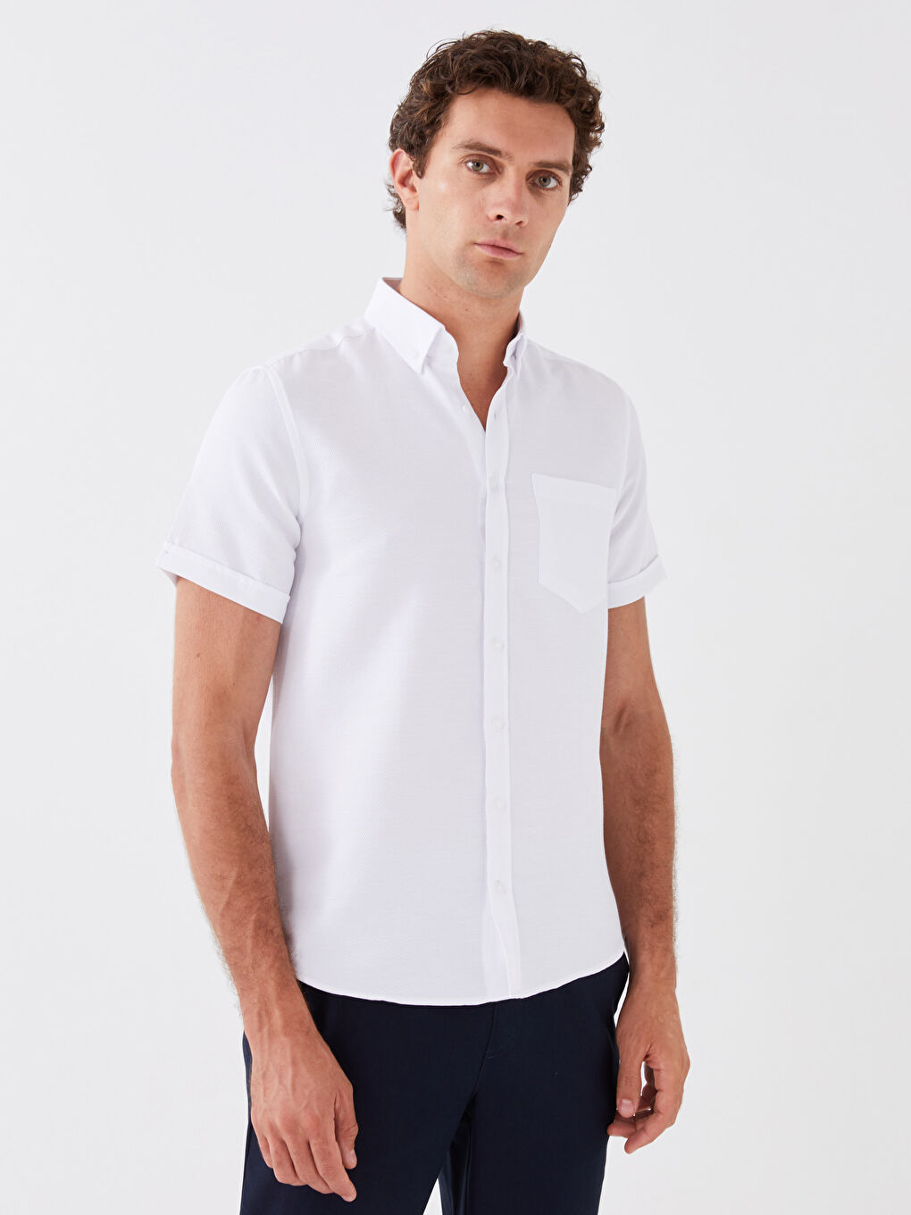 Beyaz Regular Fit Kısa Kollu Armürlü Erkek Gömlek