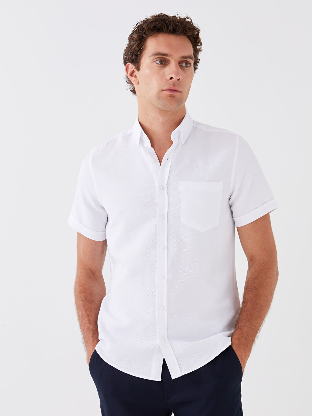 Beyaz Regular Fit Kısa Kollu Armürlü Erkek Gömlek-1