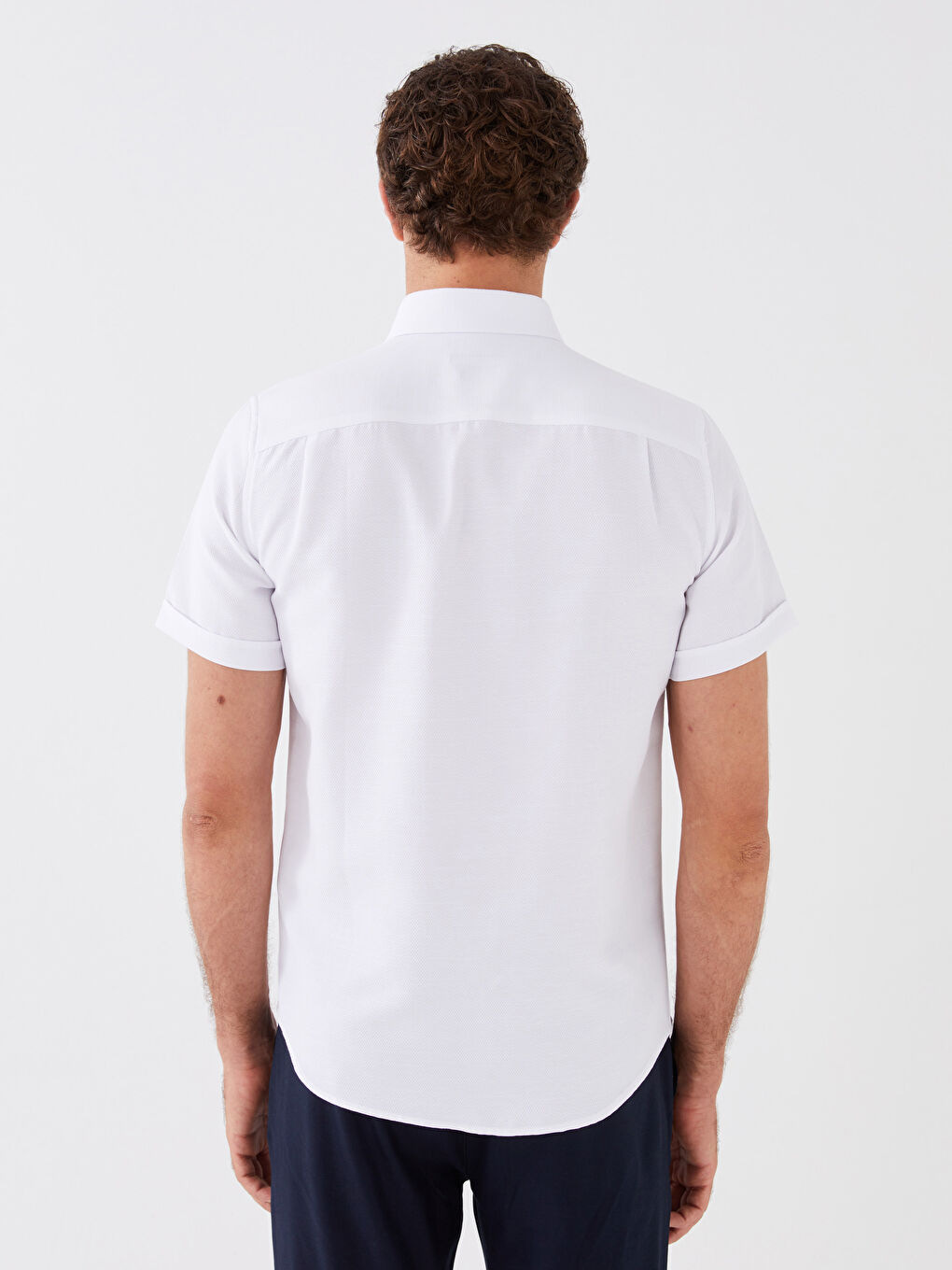 Beyaz Regular Fit Kısa Kollu Armürlü Erkek Gömlek-4