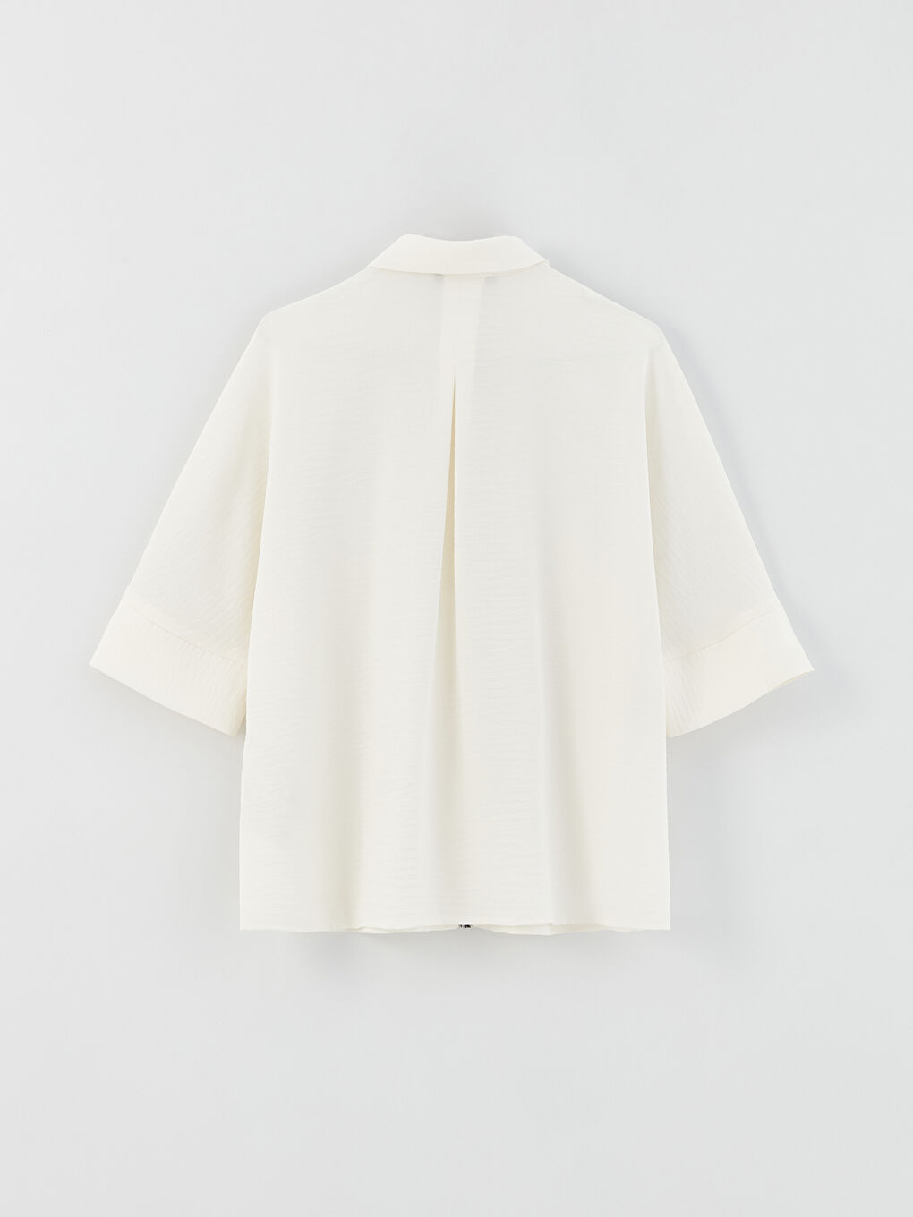 Beyaz Parlak Biye Detaylı Kadın Aerobin Gömlek-6