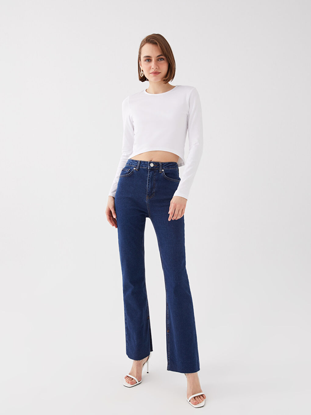Crew Neck Plain Long Sleeve Women's Crop Top-4