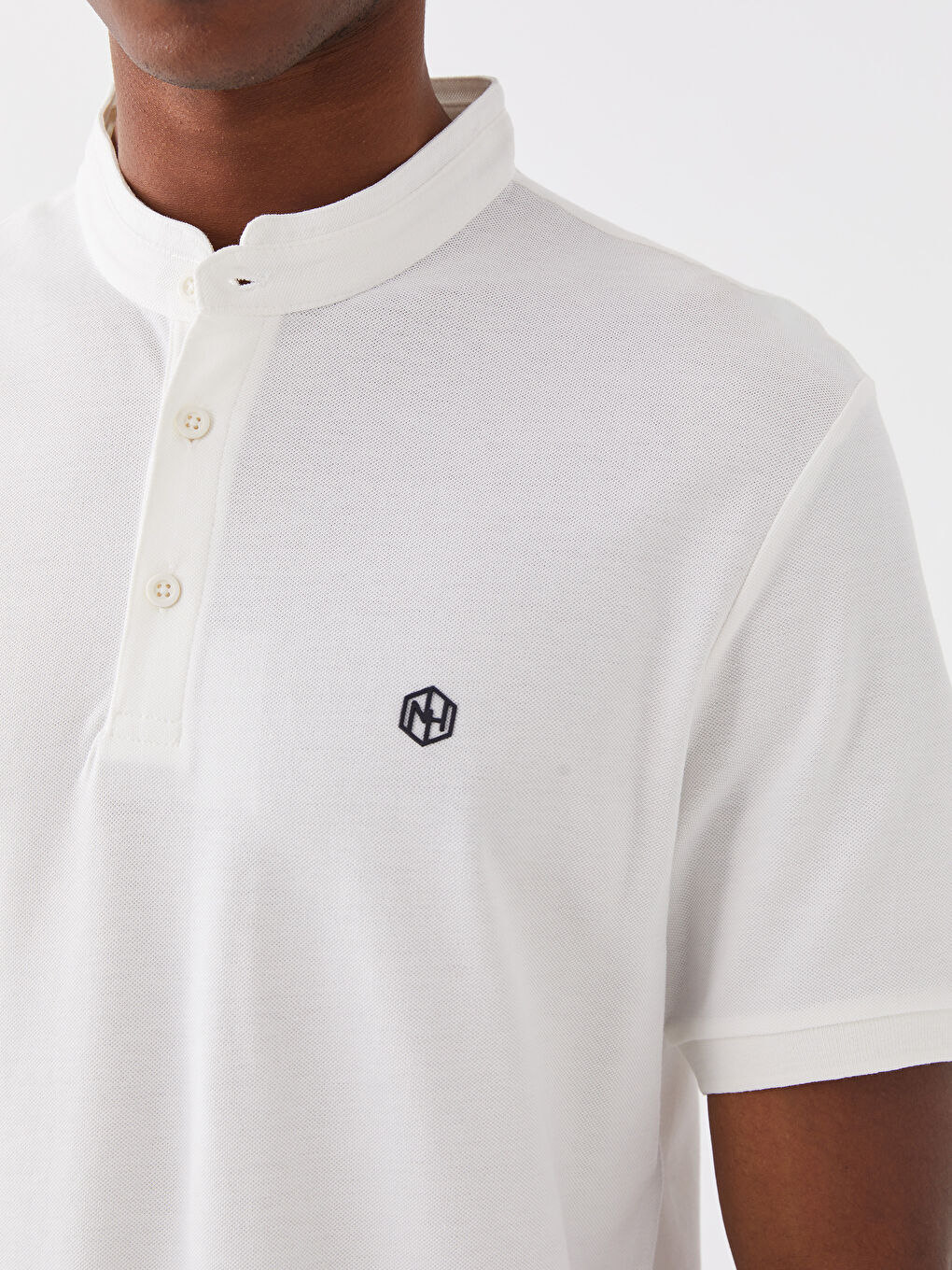 Ekru Hakim Yaka Pike Erkek Tişört-3