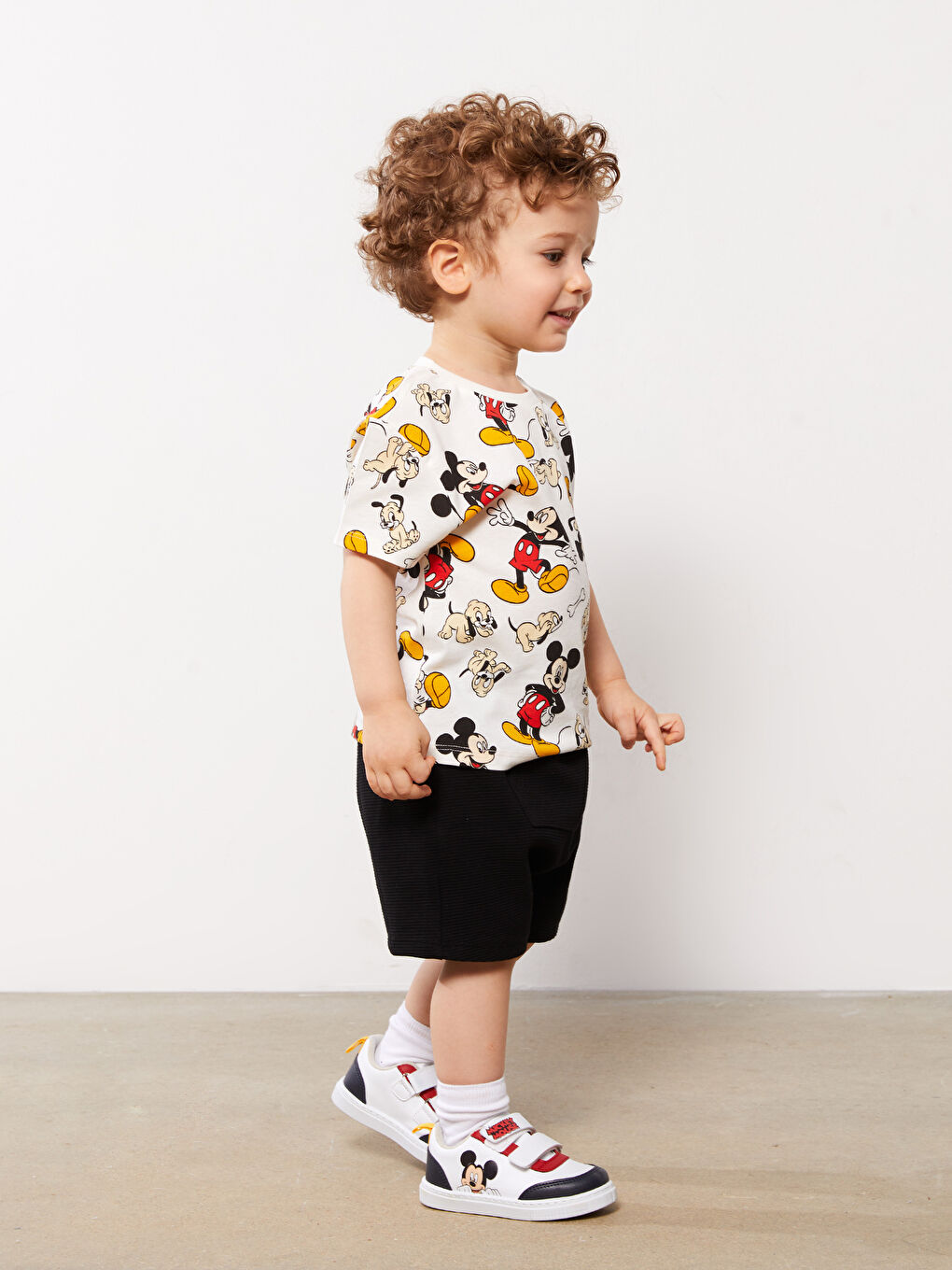 Ensemble T-Shirt et Short Bébé Garçons Imprimé Mickey Mouse Col Rond Manches Courtes Lot de 2-2