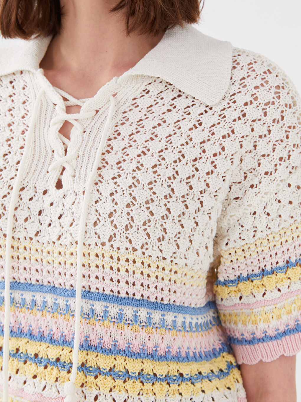 Ekru Polo Yaka Desenli Kısa Kollu Kadın Triko Kazak-3