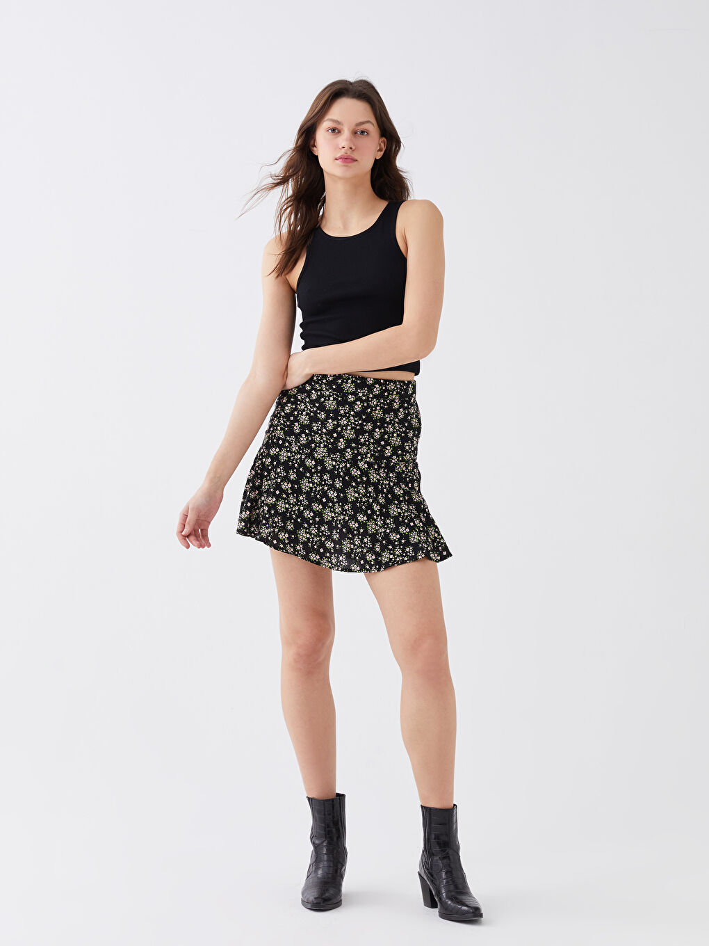 Women's Elastic Waist Floral Short Skirt