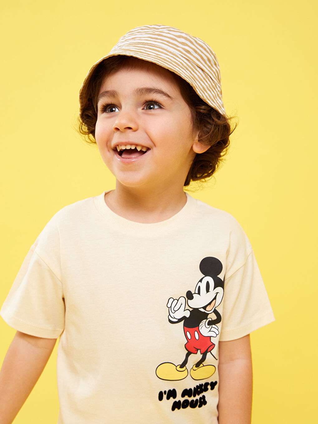 Bisiklet Yaka Kısa Kollu Mickey Mouse Baskılı Erkek Bebek Tişört ve Şort 2'li Takım-1