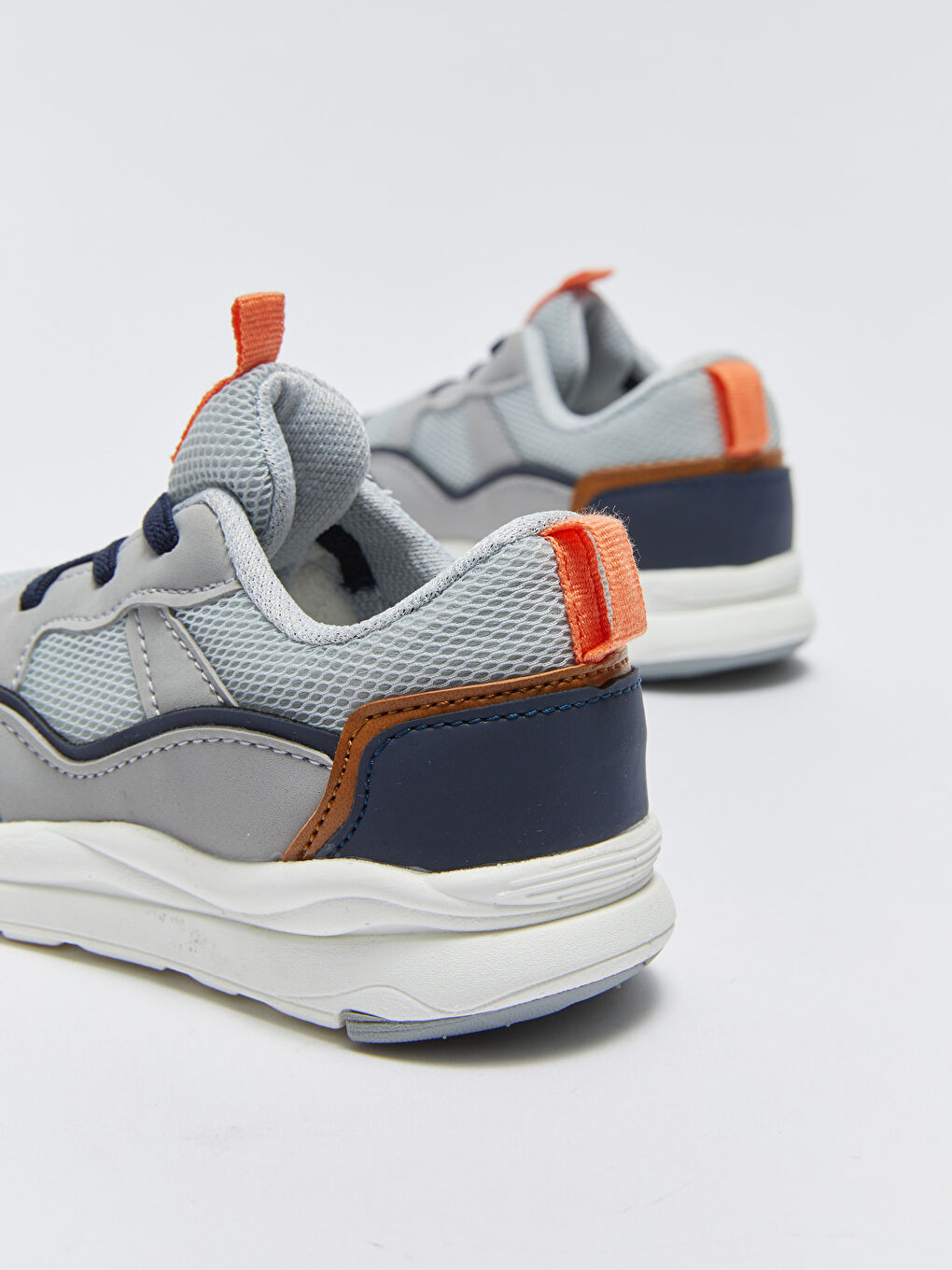 سنيكرز أولاد رضع ببلوك الألوان وأربطة جزم-4