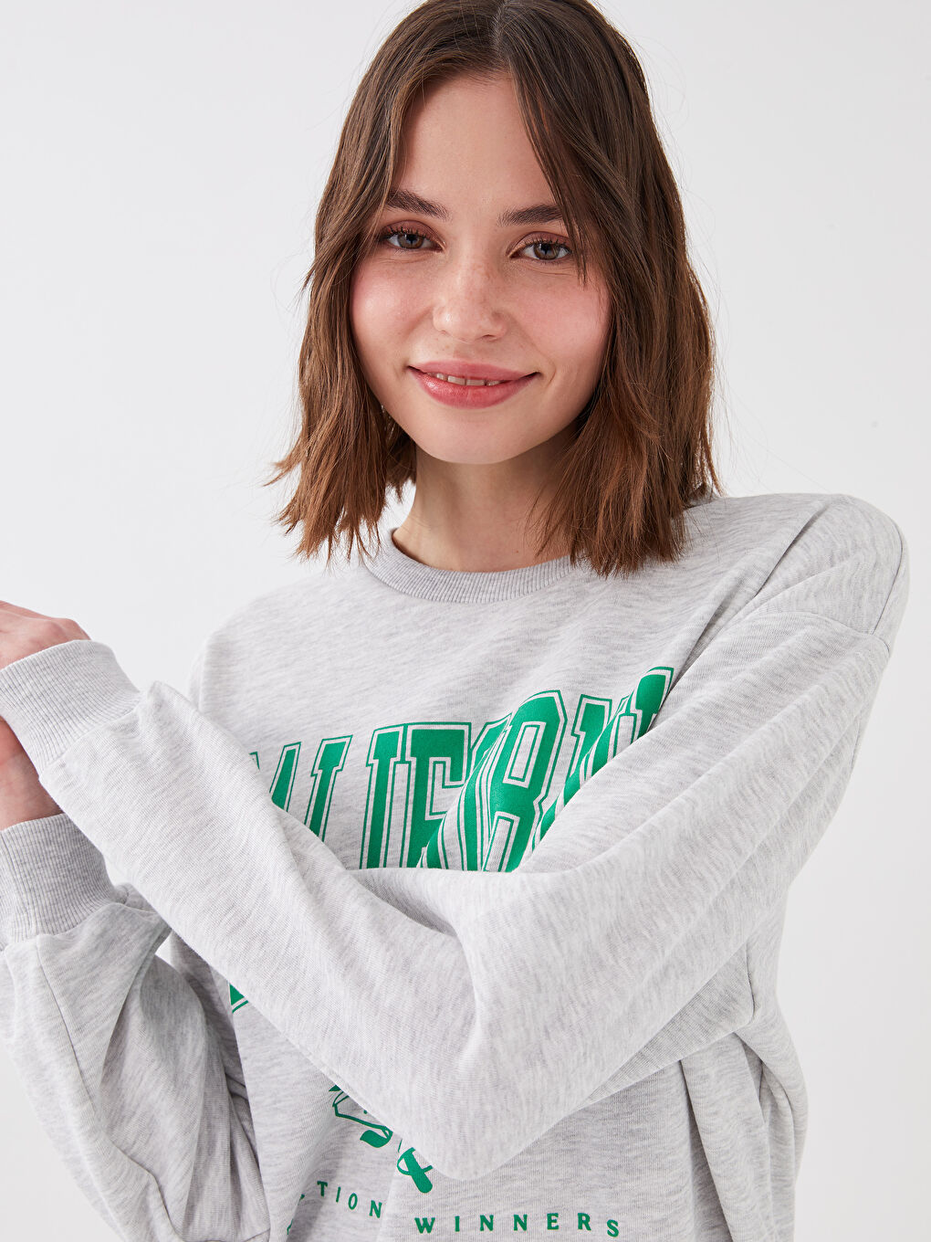 Gri Bisiklet Yaka Baskılı Uzun Kollu Kadın Sweatshirt-1