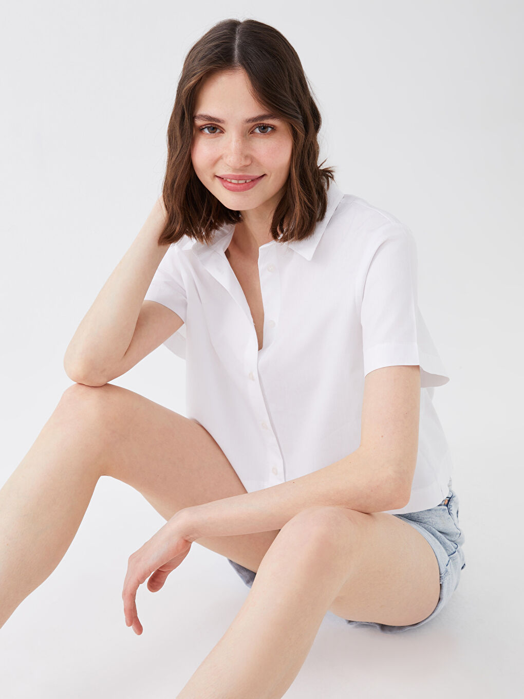 Cămașă Poplin Simplă pentru Femei cu Nasturi în Față