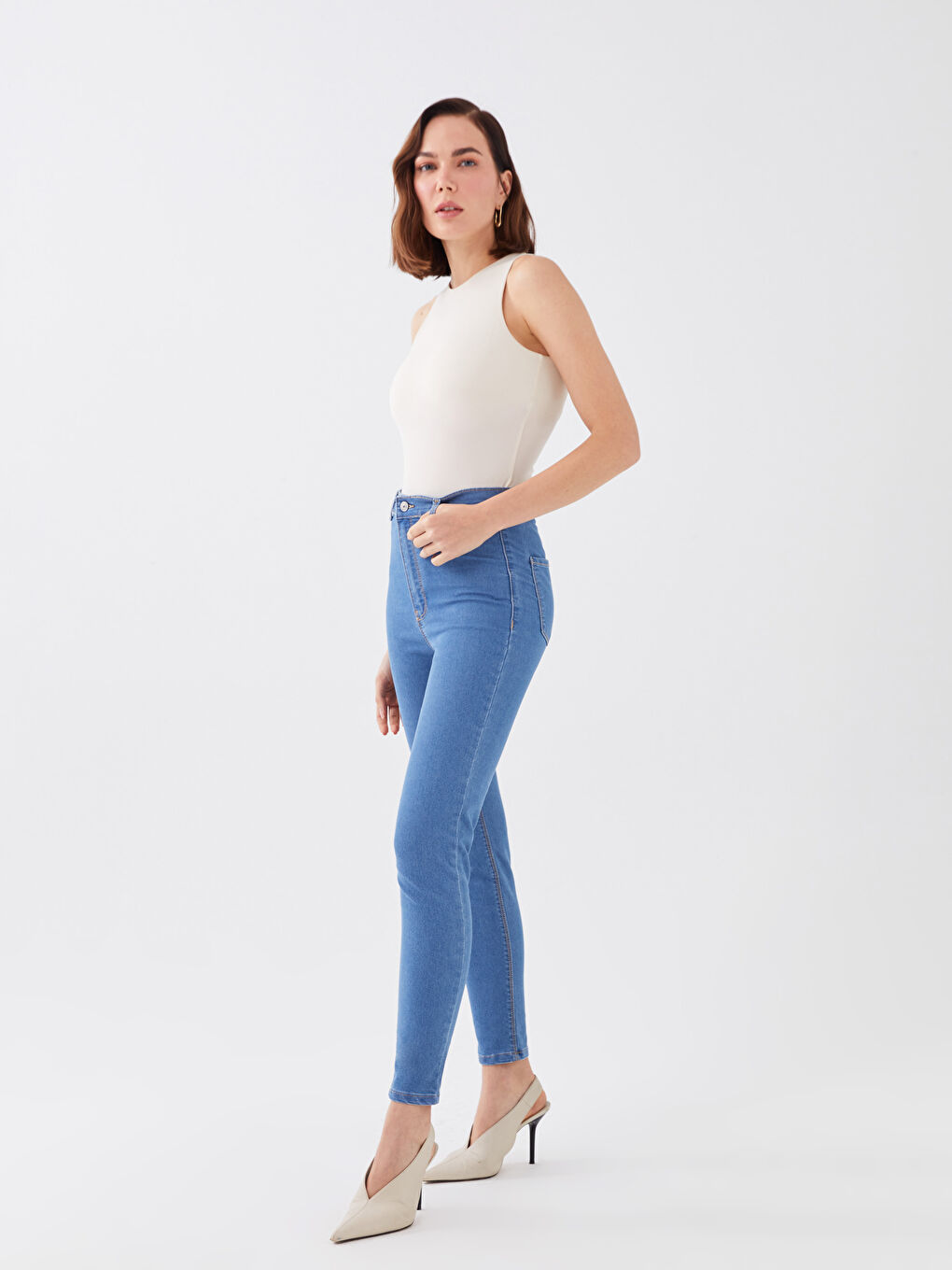 LCWAIKIKI Basic High Waisted Straight Fit Women's Jeans -S3EN91Z8-311