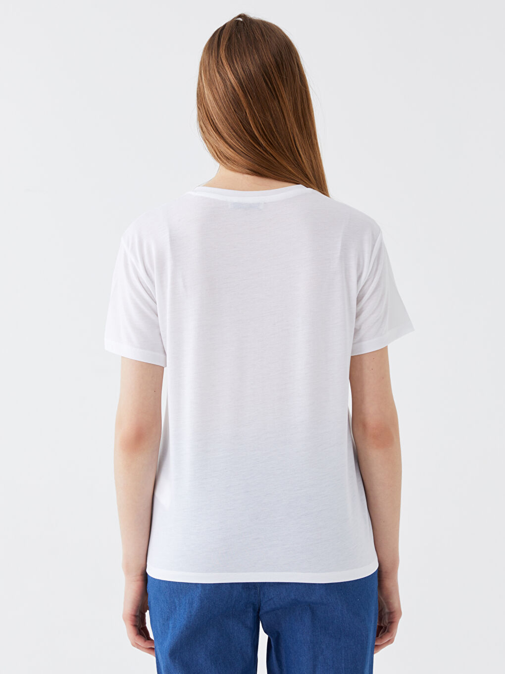 Beyaz Bisiklet Yaka Baskılı Kısa Kollu Kadın Tişört-4