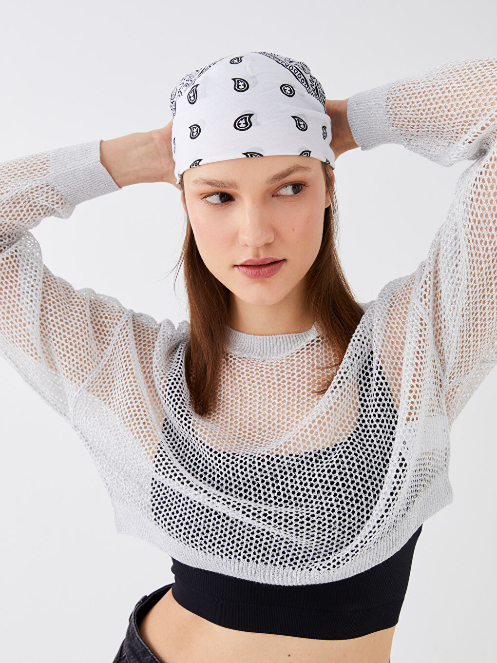 Beyaz Desenli Kadın Bandana