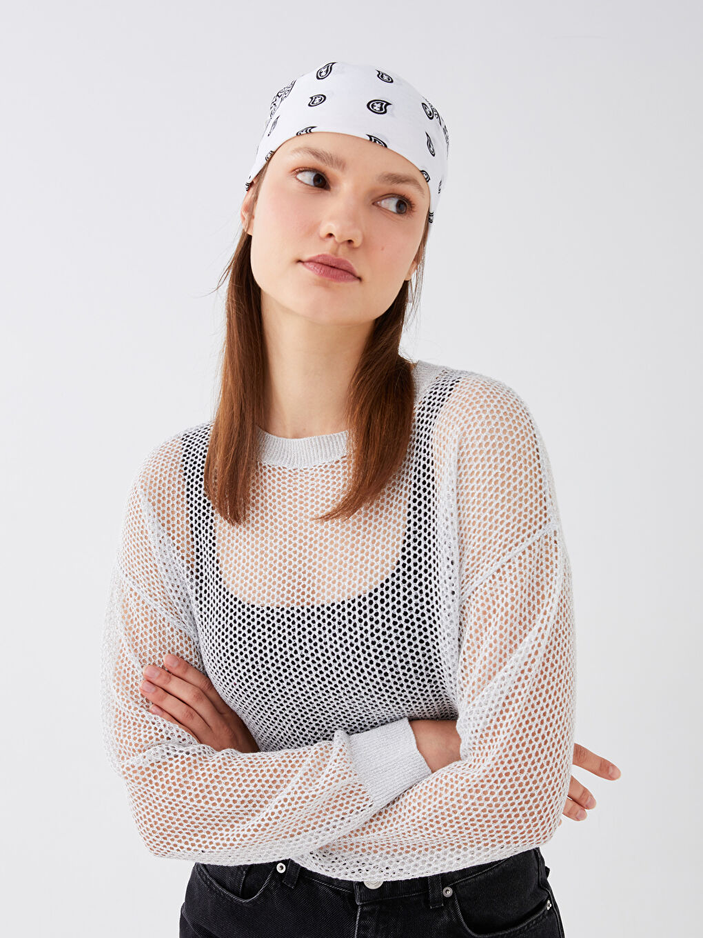 Beyaz Desenli Kadın Bandana-1