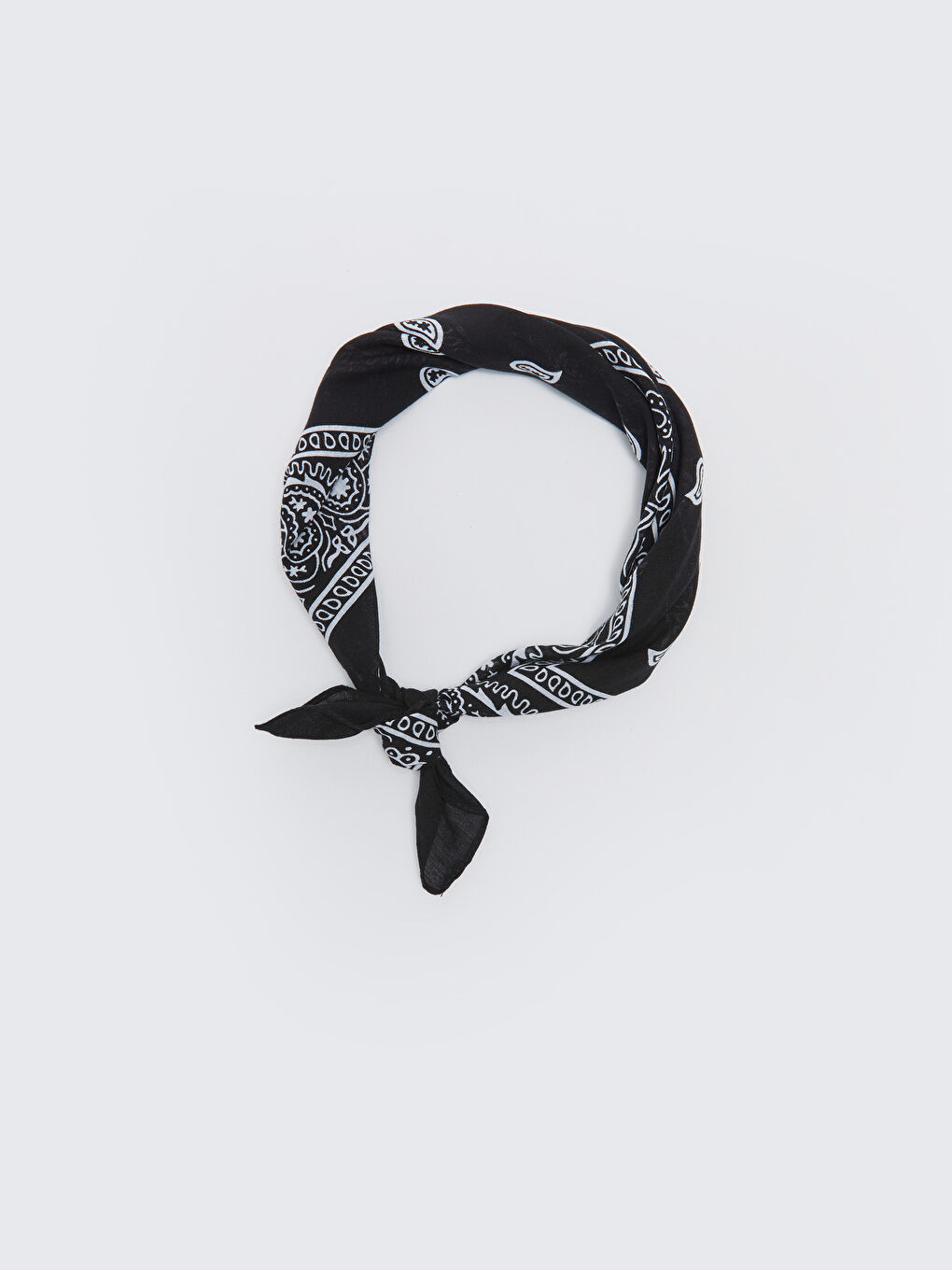 Siyah Desenli Kadın Bandana-3