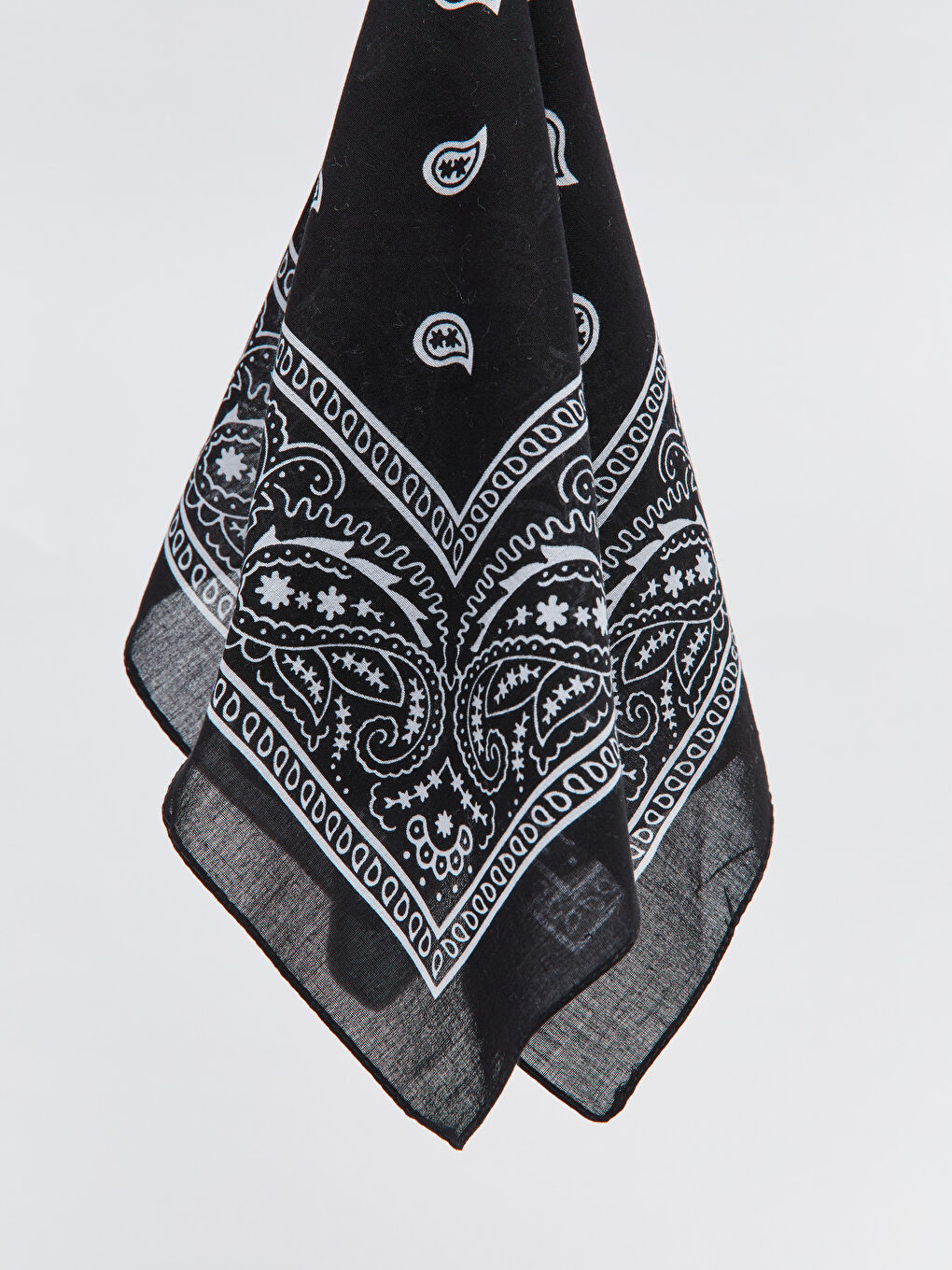 Siyah Desenli Kadın Bandana-5