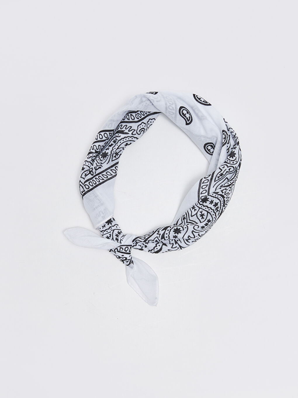 Beyaz Desenli Kadın Bandana-3