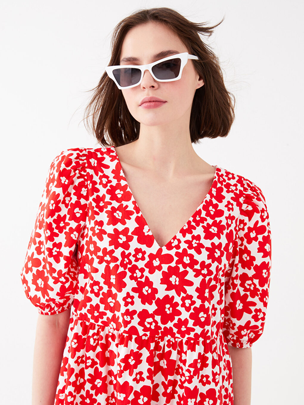 Kırmızı V Yaka Çiçekli Kısa Kollu Poplin Kadın Elbise-5