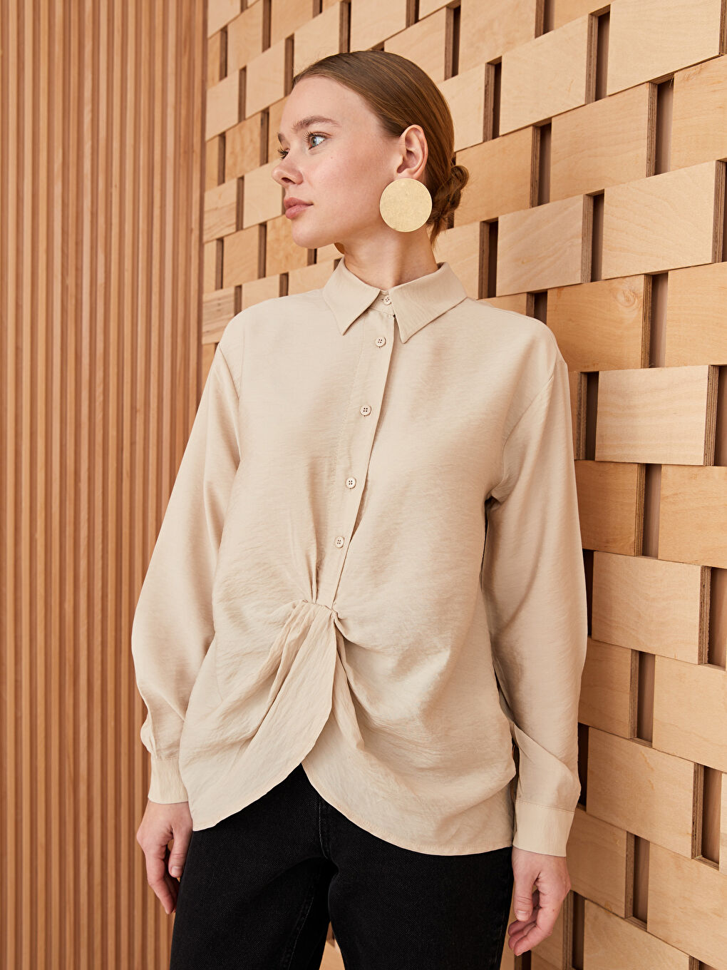 Блуза с яка, изчистена, с дълъг ръкав за жени-1