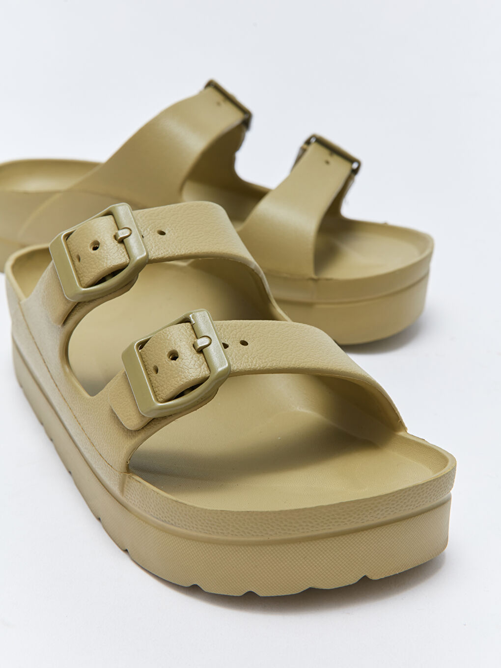 Yeşil Kalın Taban Çift Bantlı Kadın Terlik-2