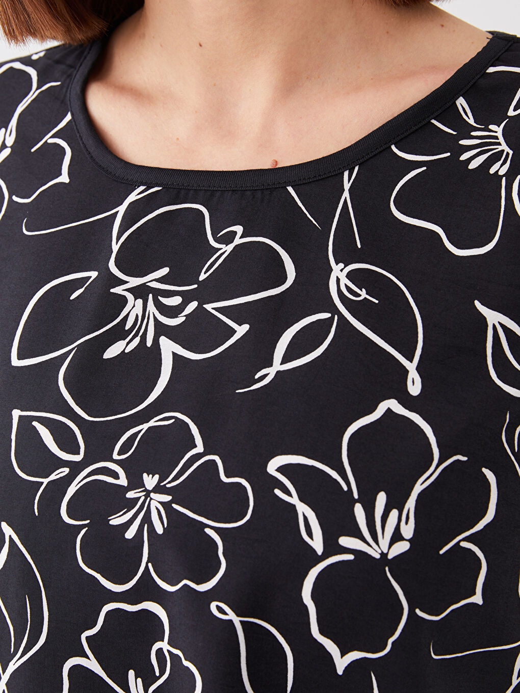 LCW Grace Crew Neck Floral Short Sleeve Women's T-Shirt -S3EQ44Z8-CVL