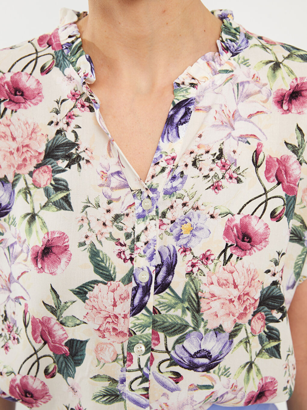 Женская рубашка с круглым вырезом, цветочным принтом и коротким рукавом-7