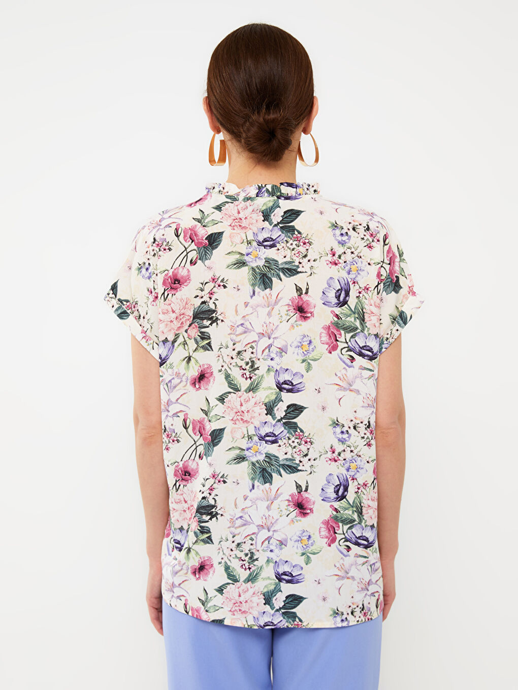Женская рубашка с круглым вырезом, цветочным принтом и коротким рукавом-9