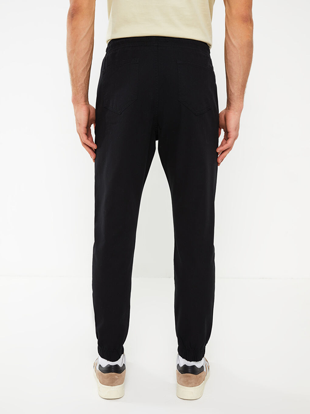 بنطلون رياضي رفيع للرجال-3