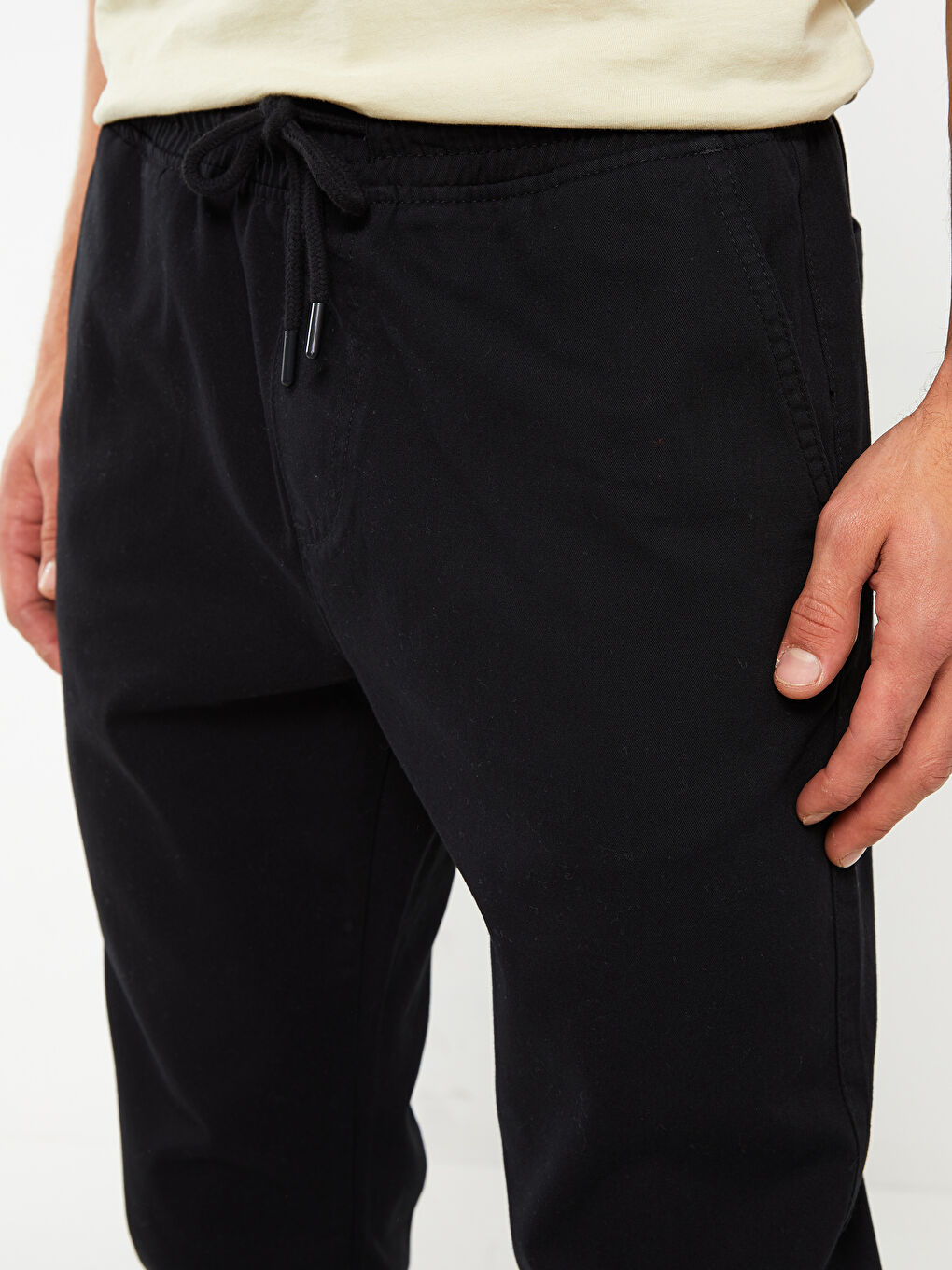 بنطلون رياضي رفيع للرجال-4