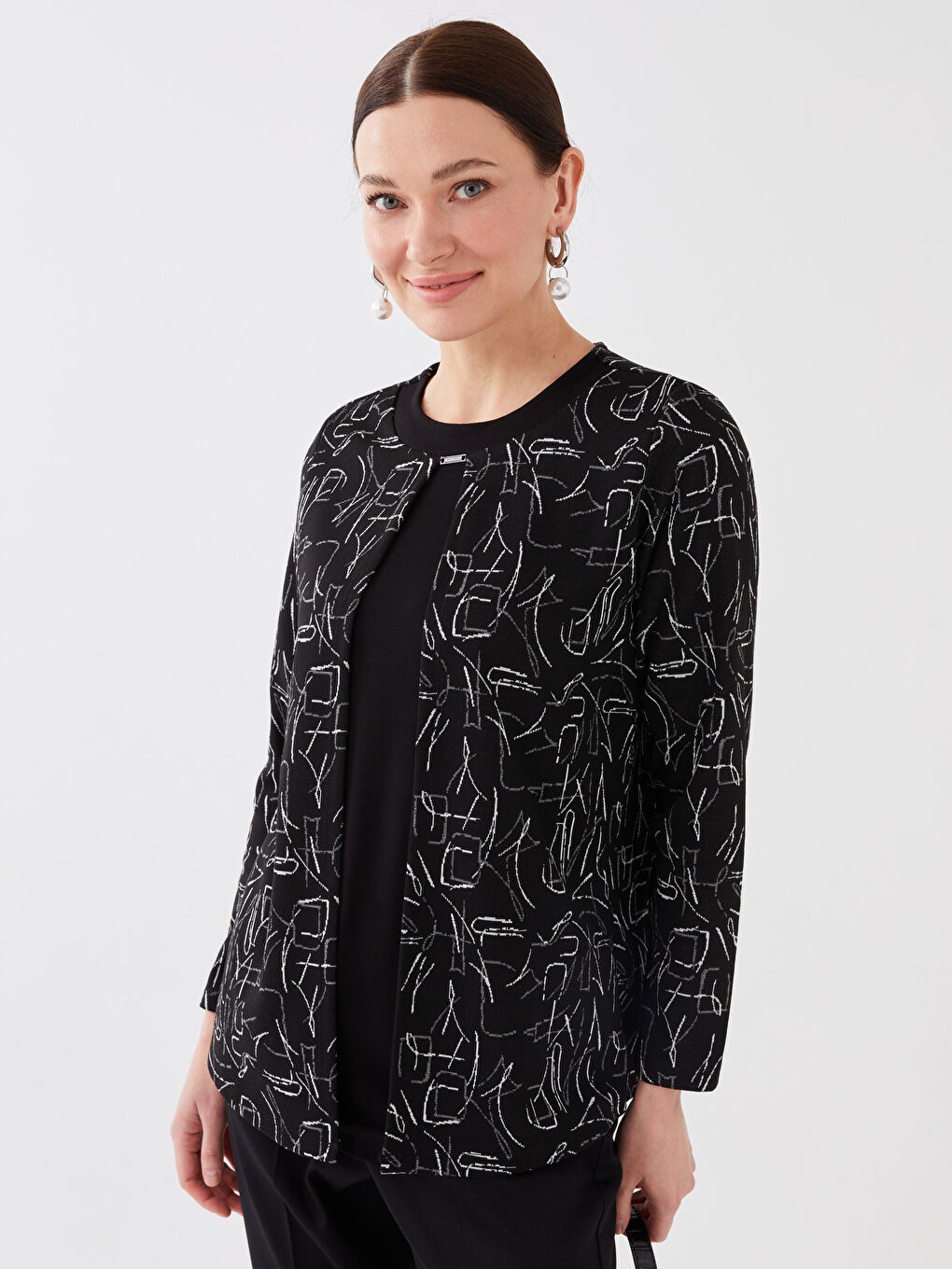 Siyah Bisiklet Yaka Desenli Kadın Bluz-1
