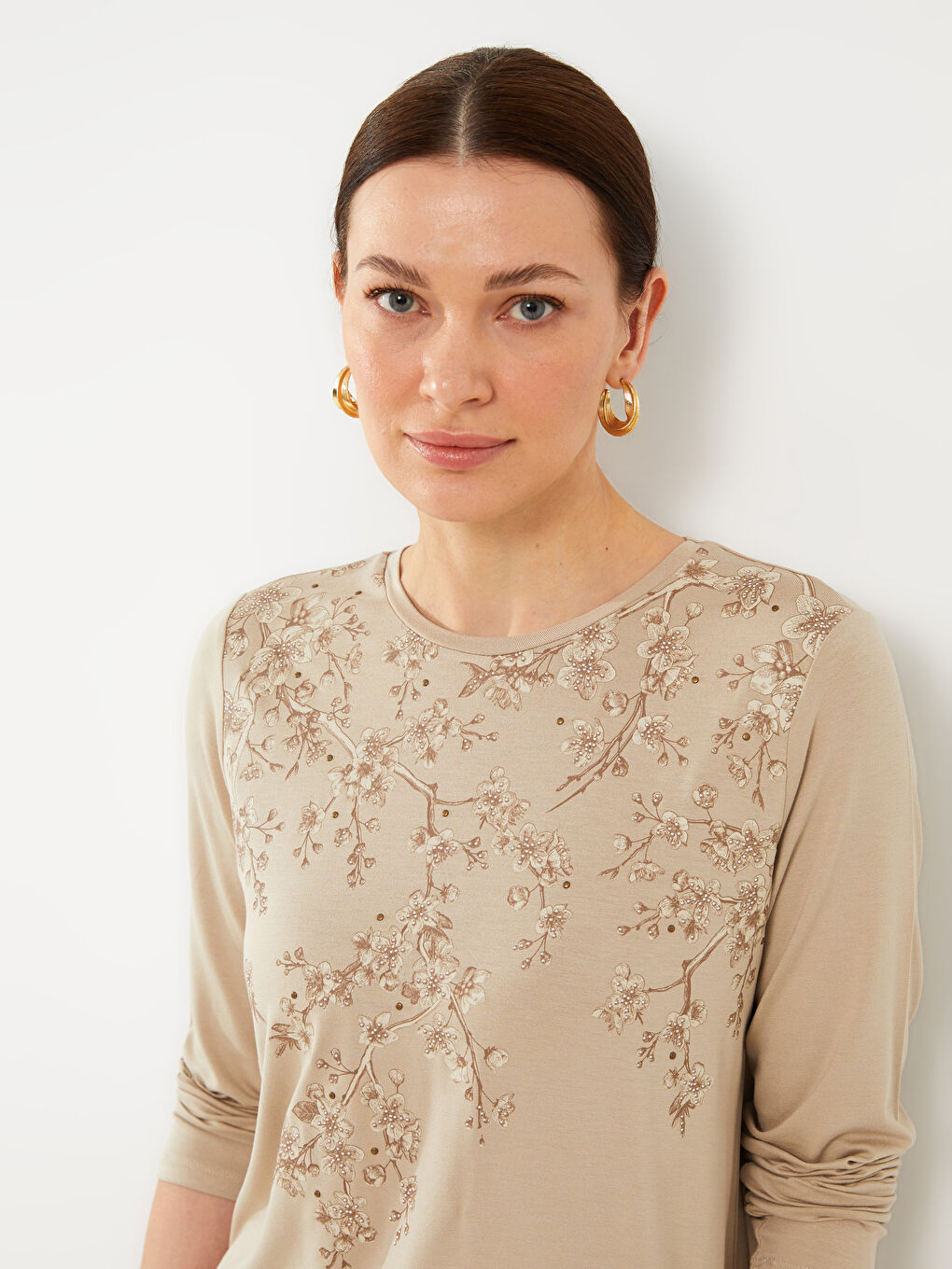 Bej Bisiklet Yaka Çiçekli Uzun Kollu Kadın Bluz