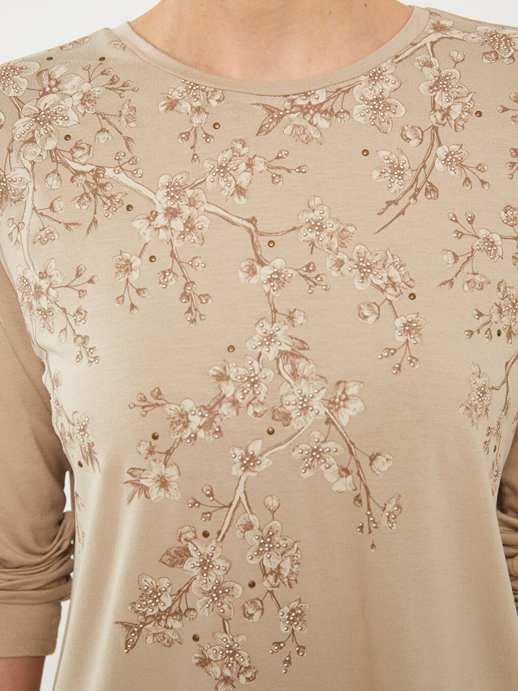 Bej Bisiklet Yaka Çiçekli Uzun Kollu Kadın Bluz-3