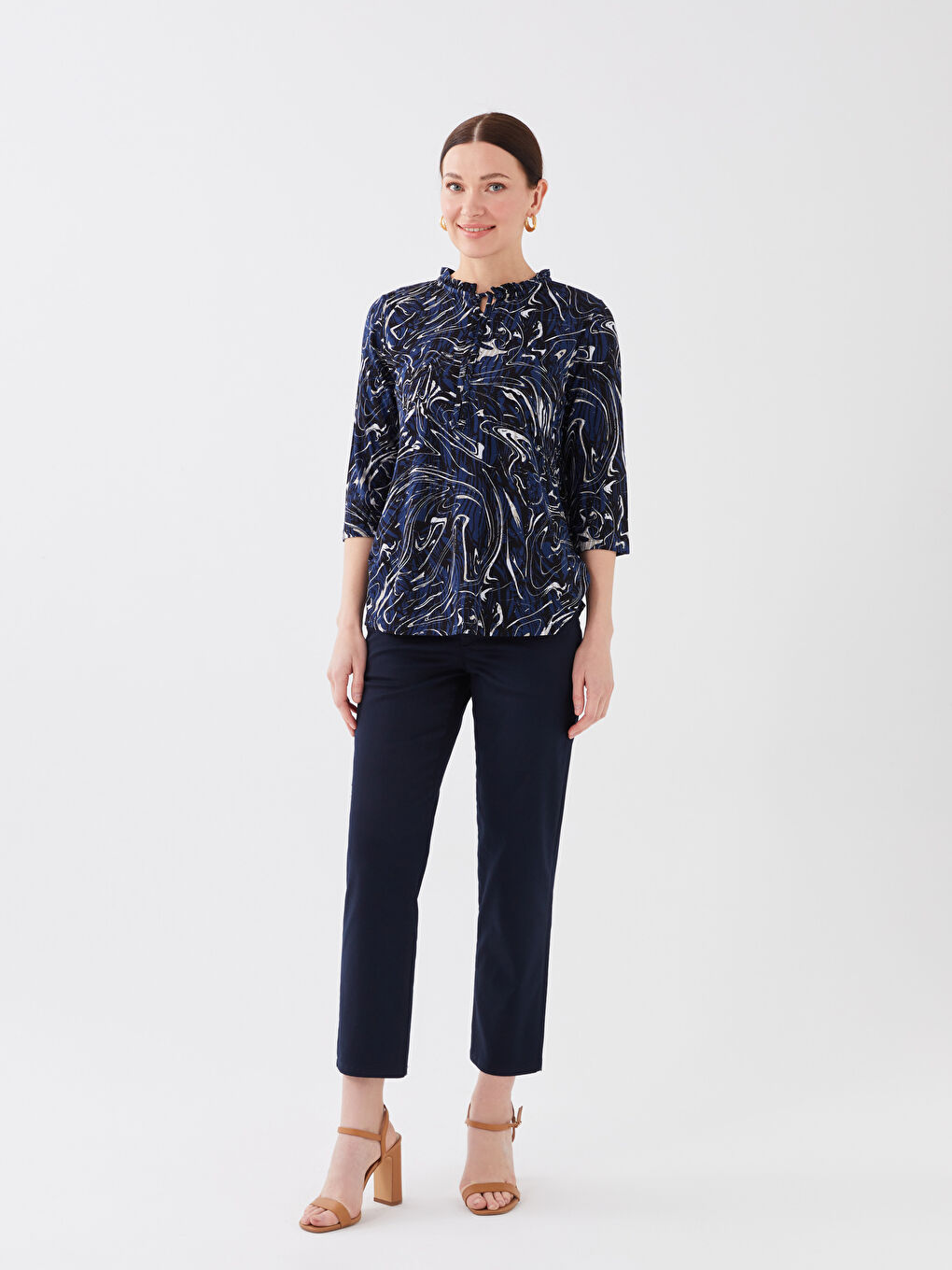 Karışık Bağlamalı Yaka Desenli Kadın Bluz-2