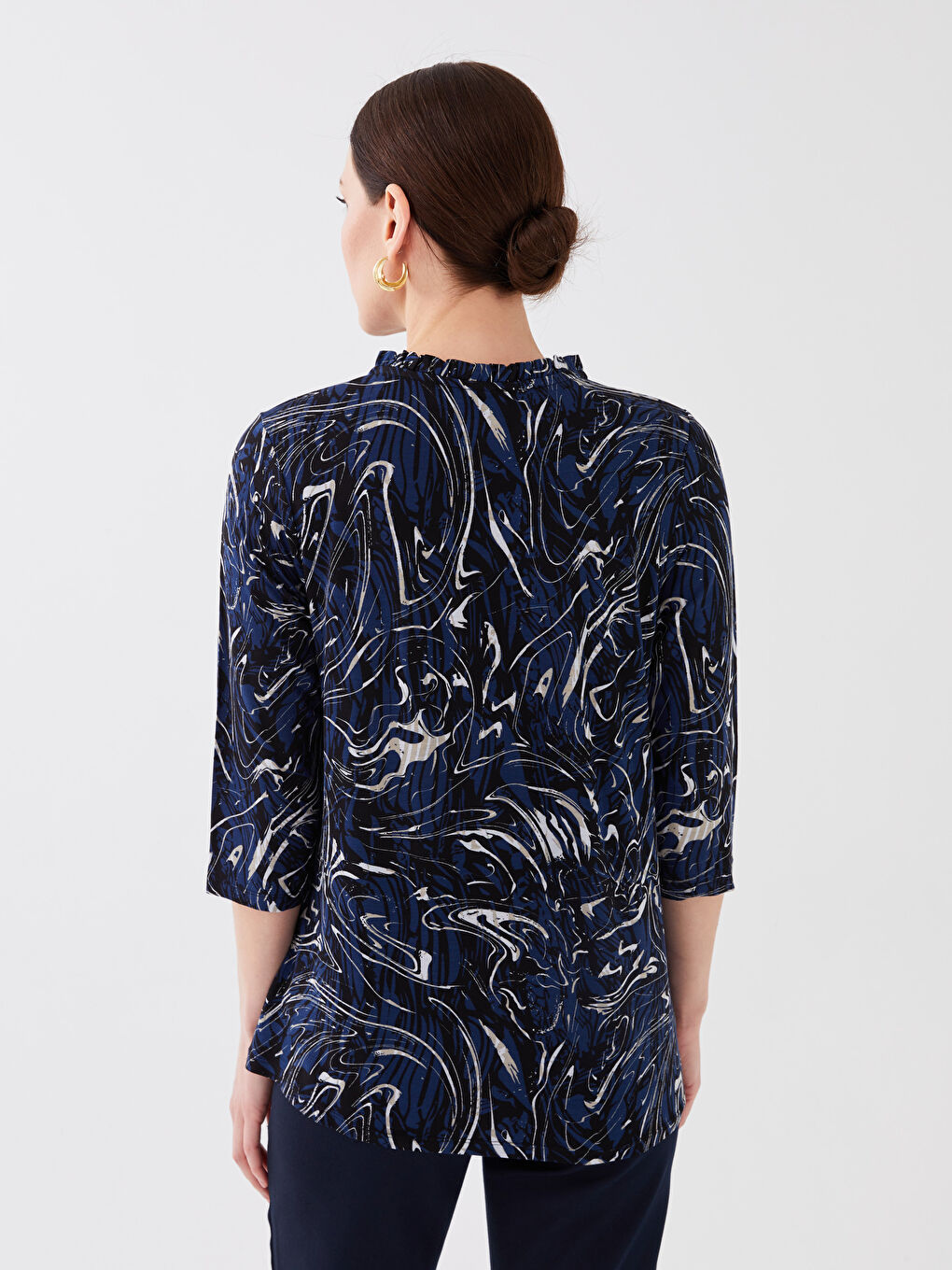 Karışık Bağlamalı Yaka Desenli Kadın Bluz-4