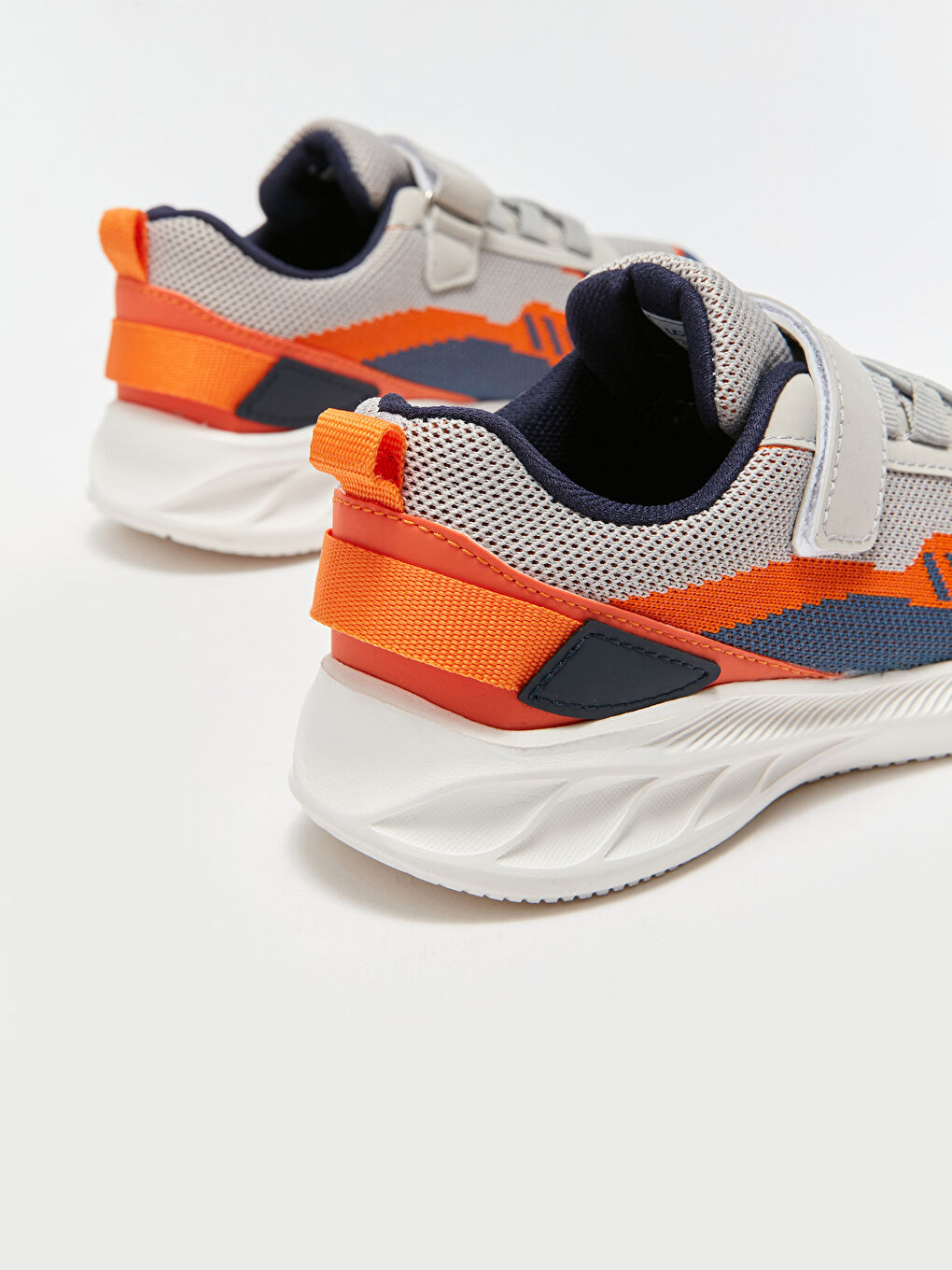 أحذية رياضية للأولاد بشريط لاصق-4