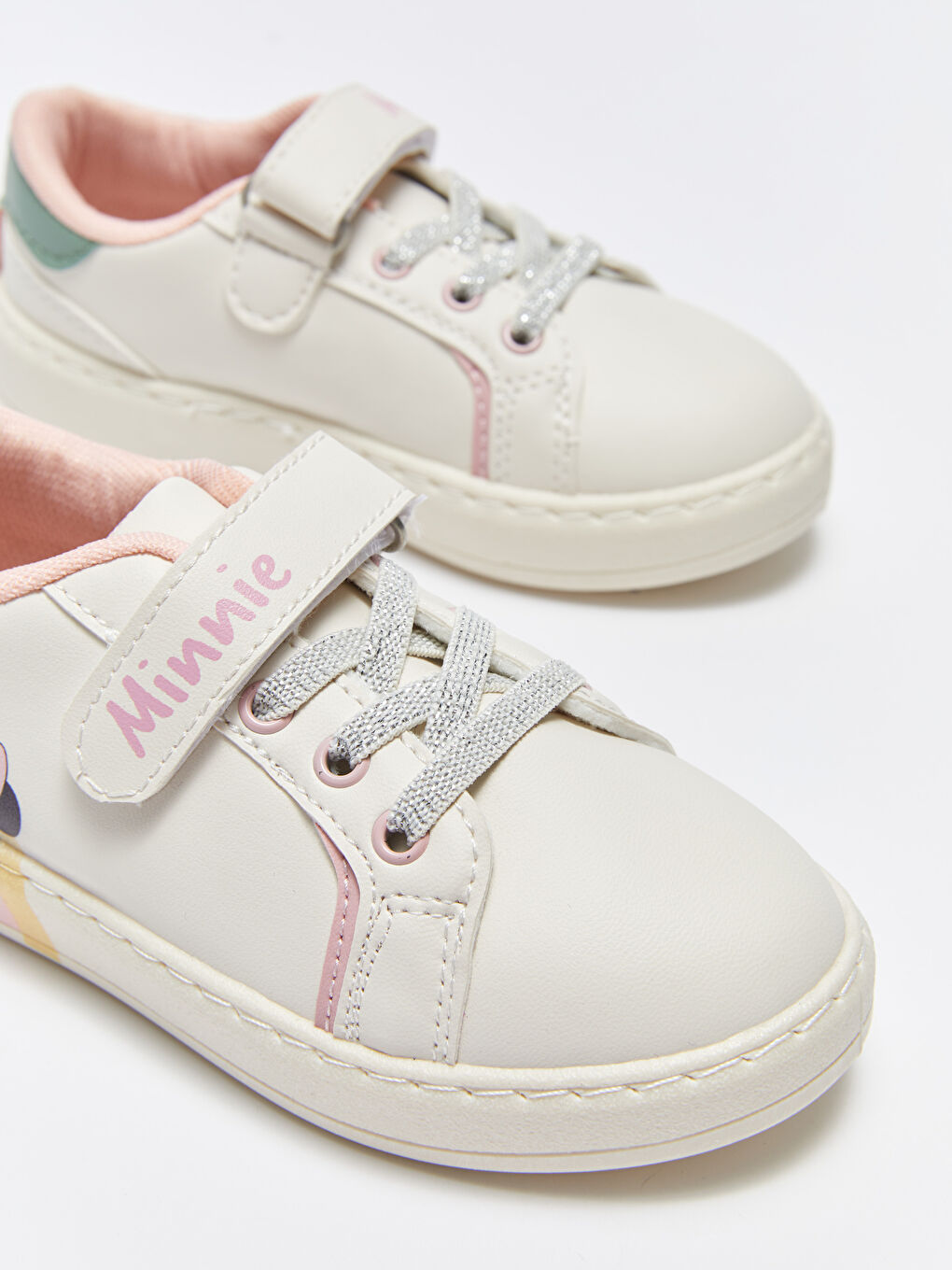 LCW STEPS Minnie Maus Bedruckte Klettverschluss-Sneaker für Mädchen -S3ET73Z4-V33