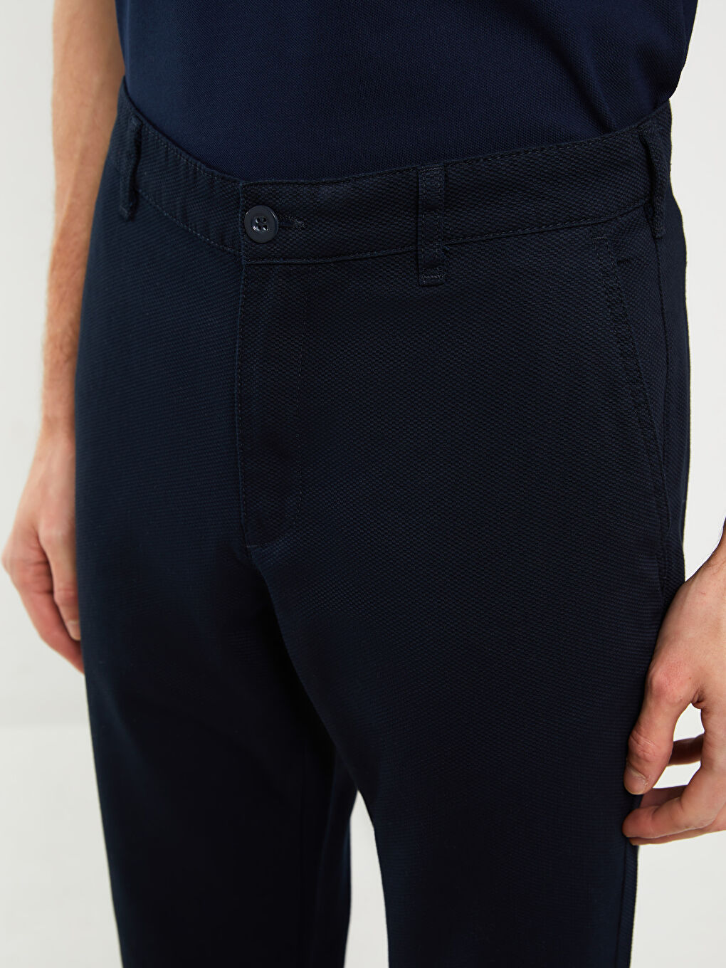 بنطلون تشينو بقصة عادية - للرجال-2